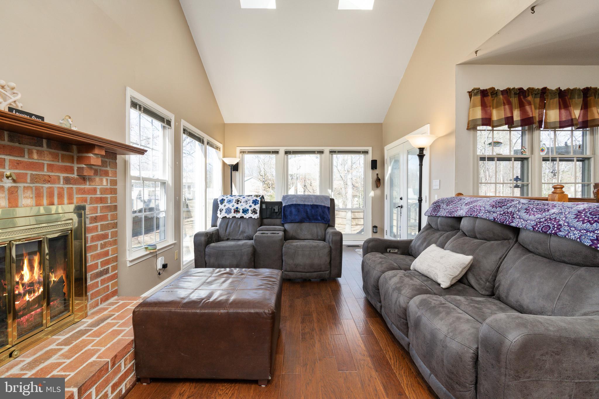 LEAVELLS CROSSING - Residential