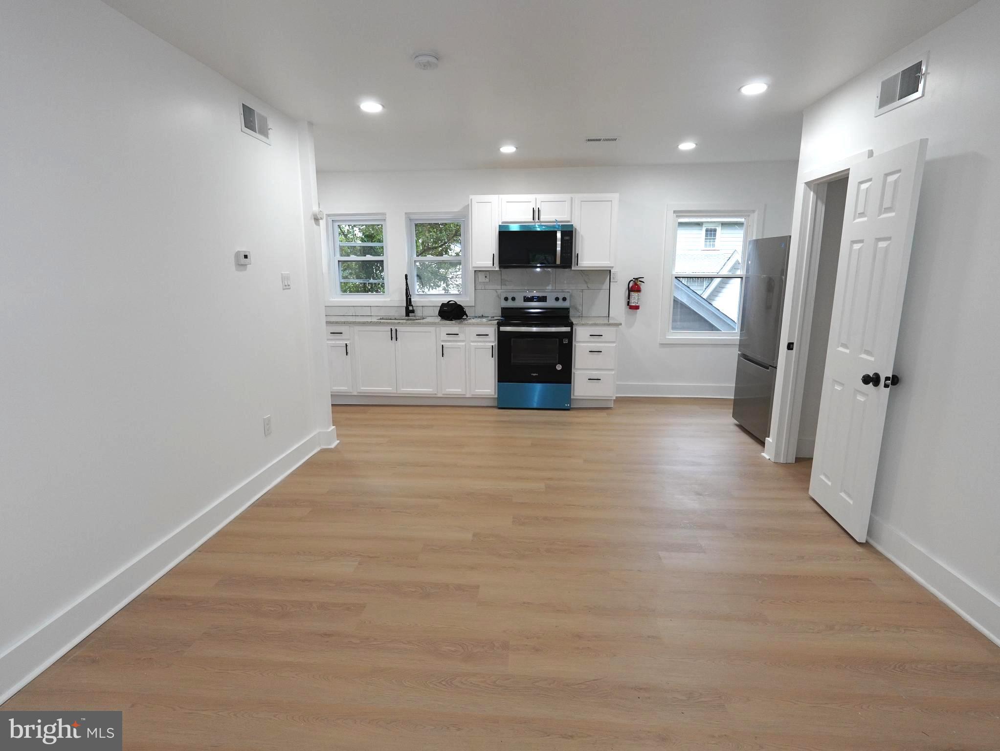 3200 CALVERT APT C / D