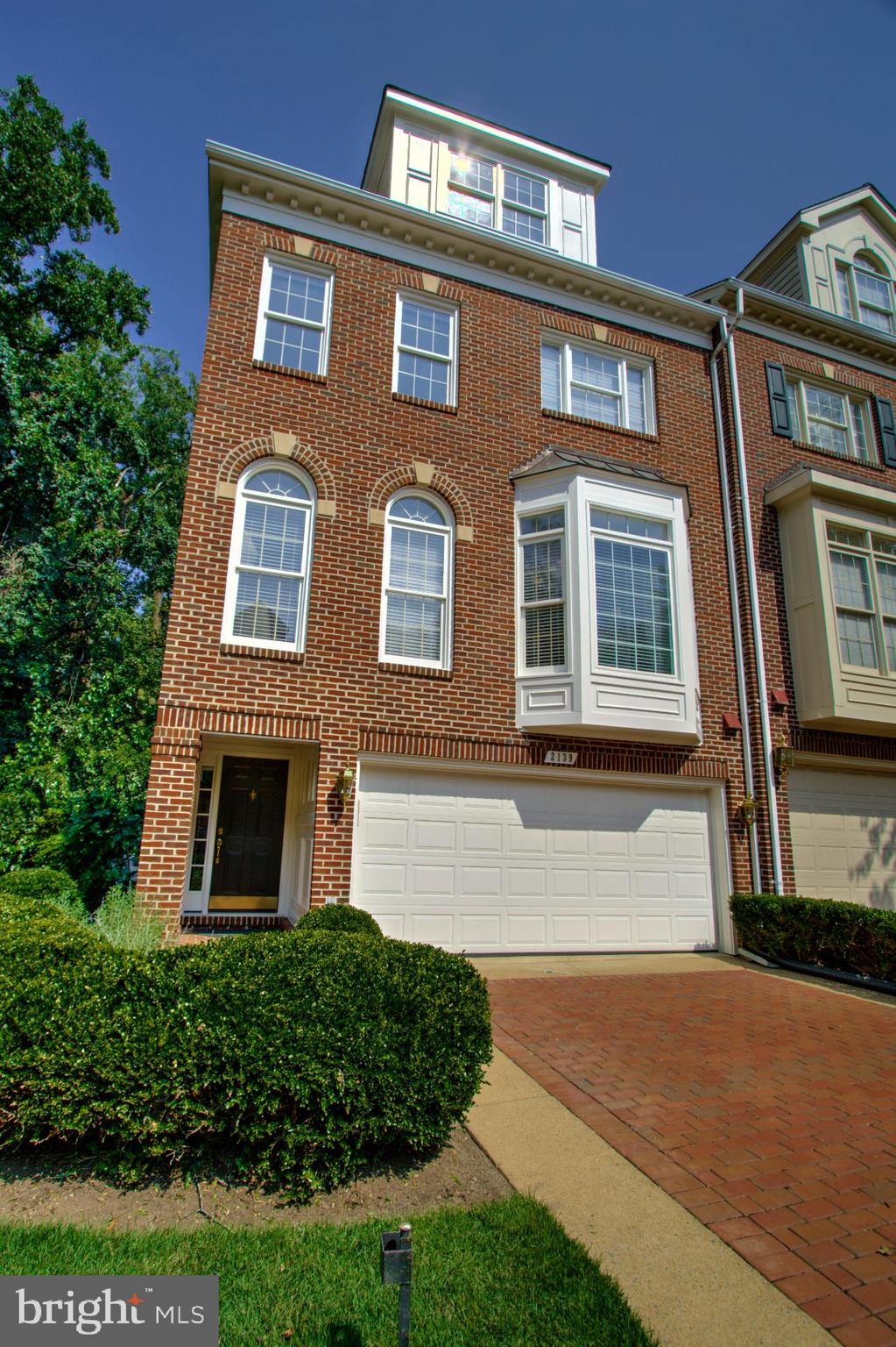 PALISADES PARK - Residential