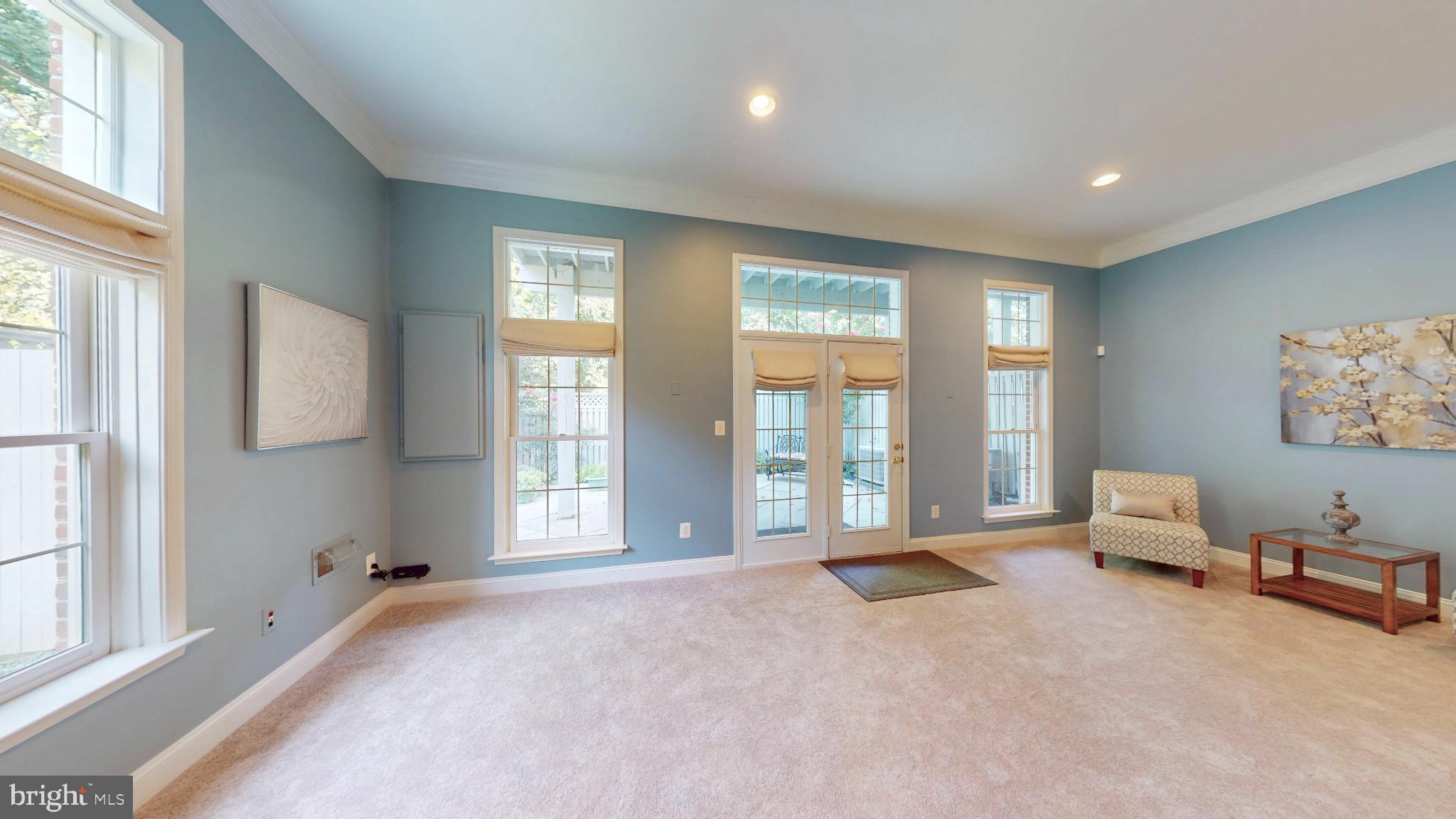 PALISADES PARK - Residential