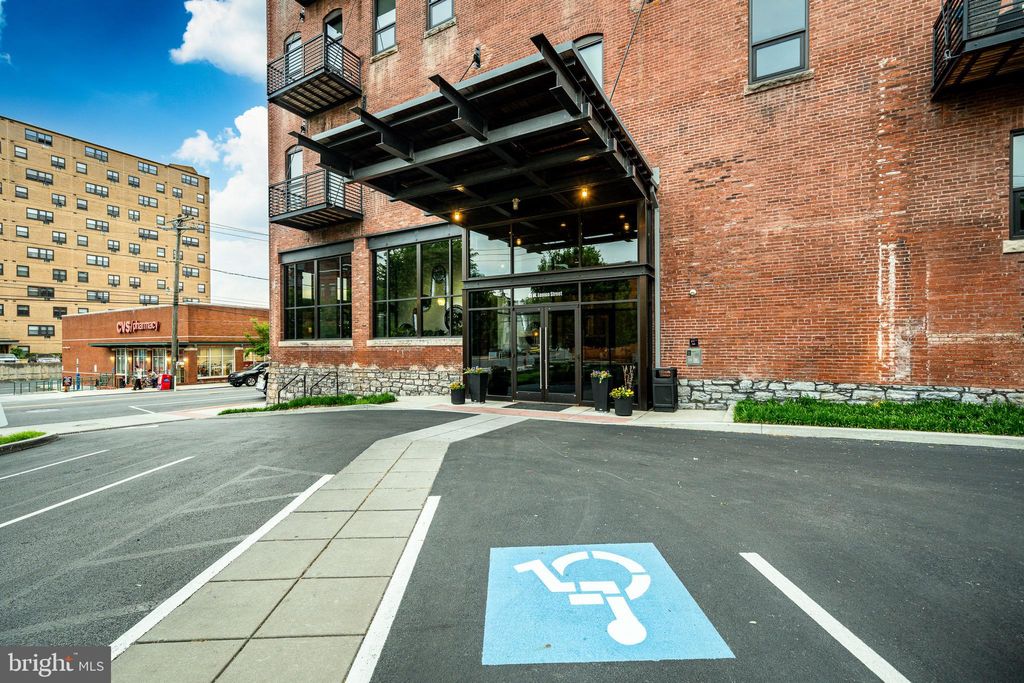 Photo of 41 W Lemon Street #304, LANCASTER, PA 17603 (MLS # PALA2087568)