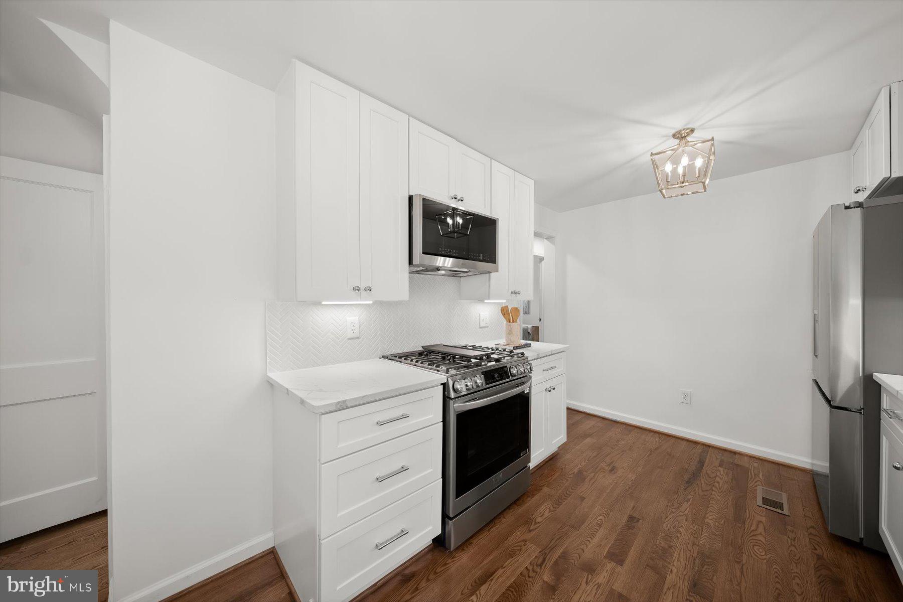 MASON TERRACE - Residential