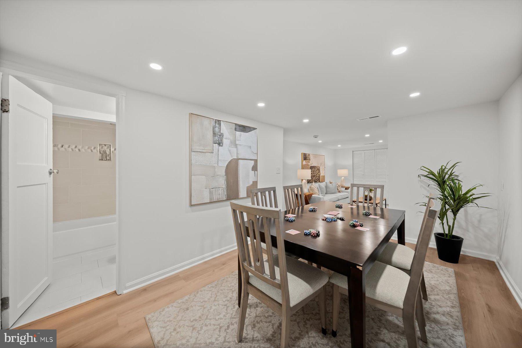 MASON TERRACE - Residential