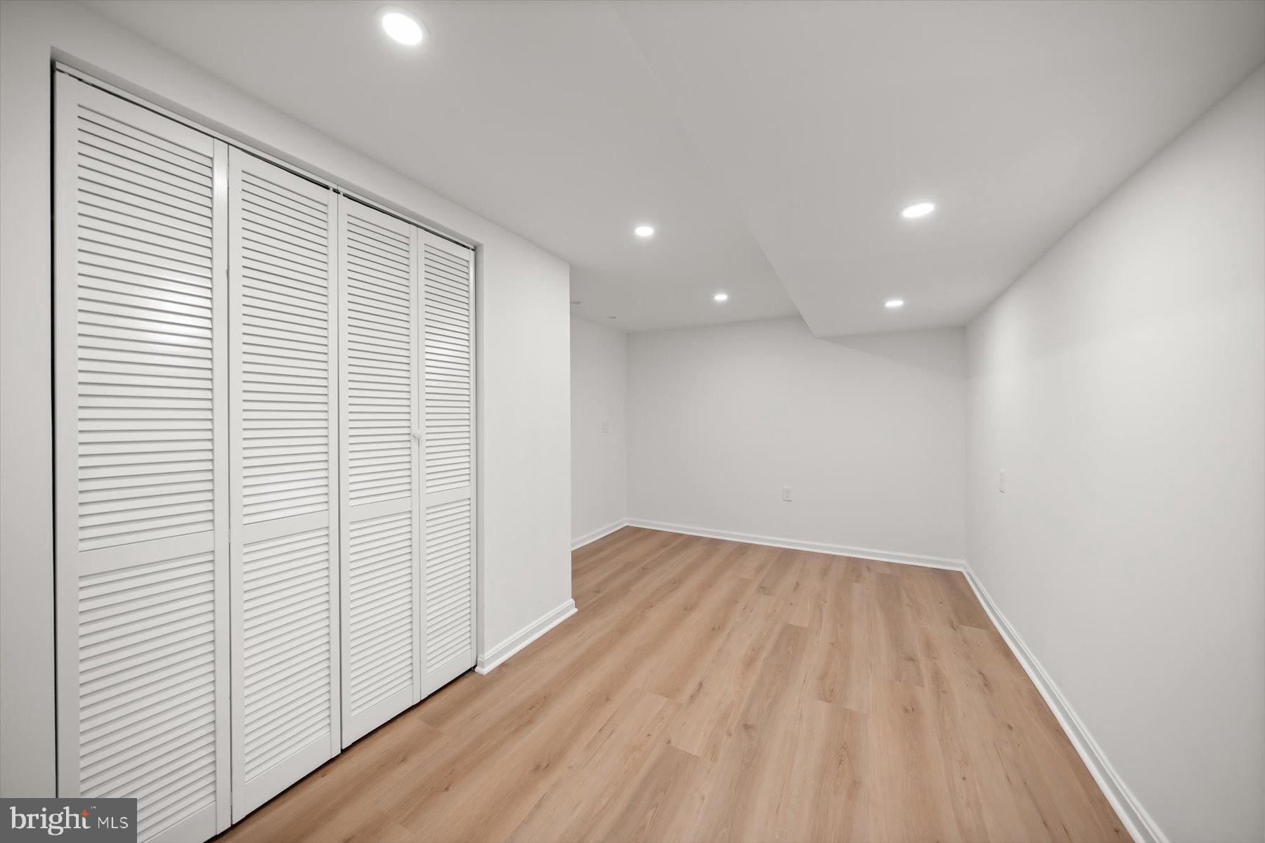 MASON TERRACE - Residential