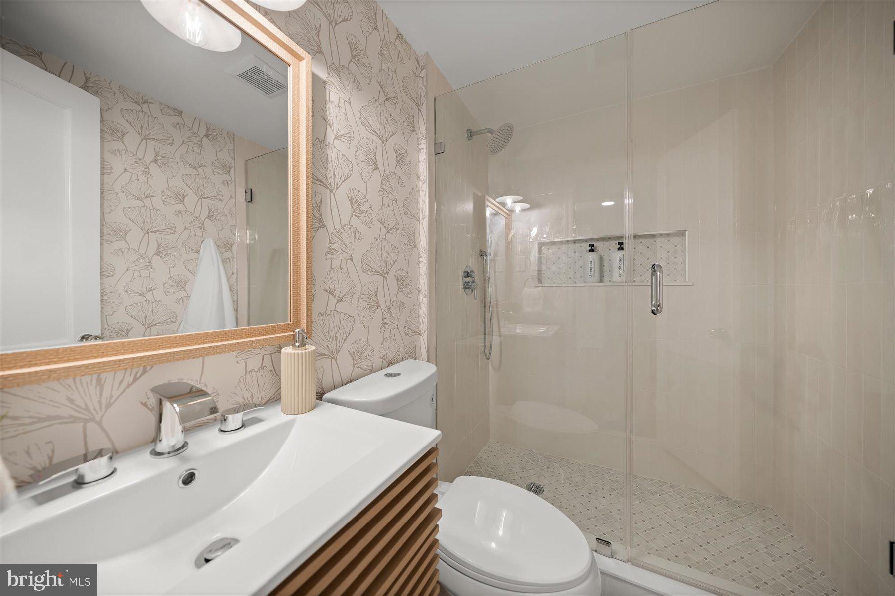 MASON TERRACE - Residential