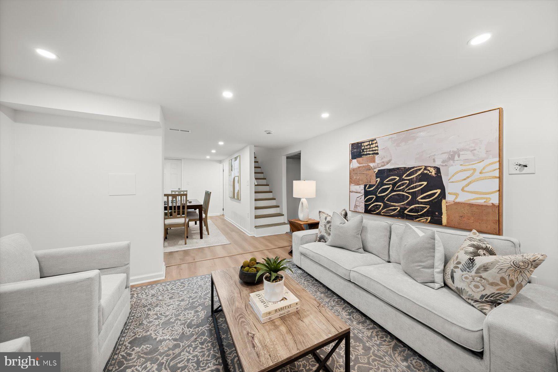 MASON TERRACE - Residential