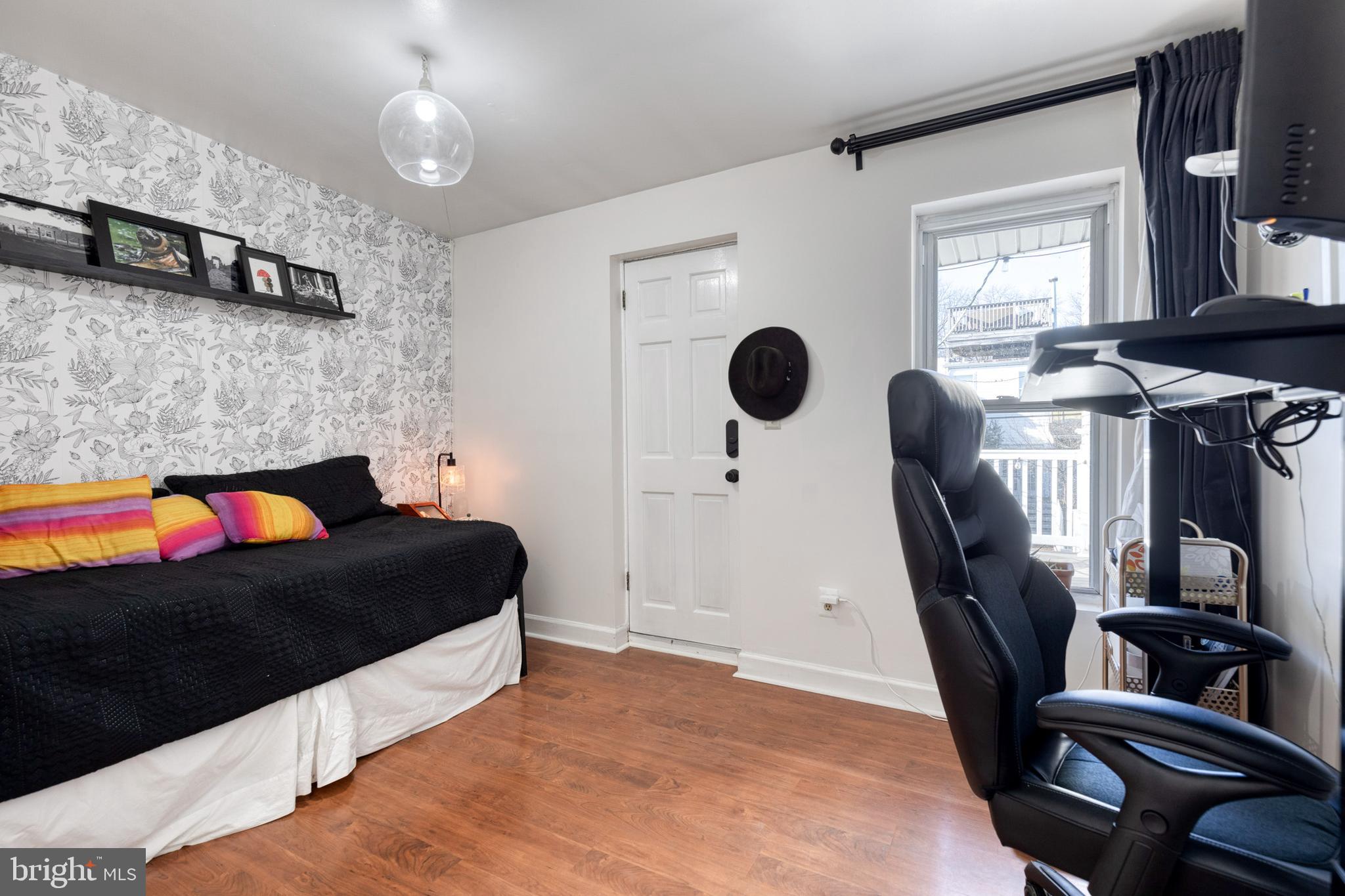 RIVERSIDE PARK - Residential