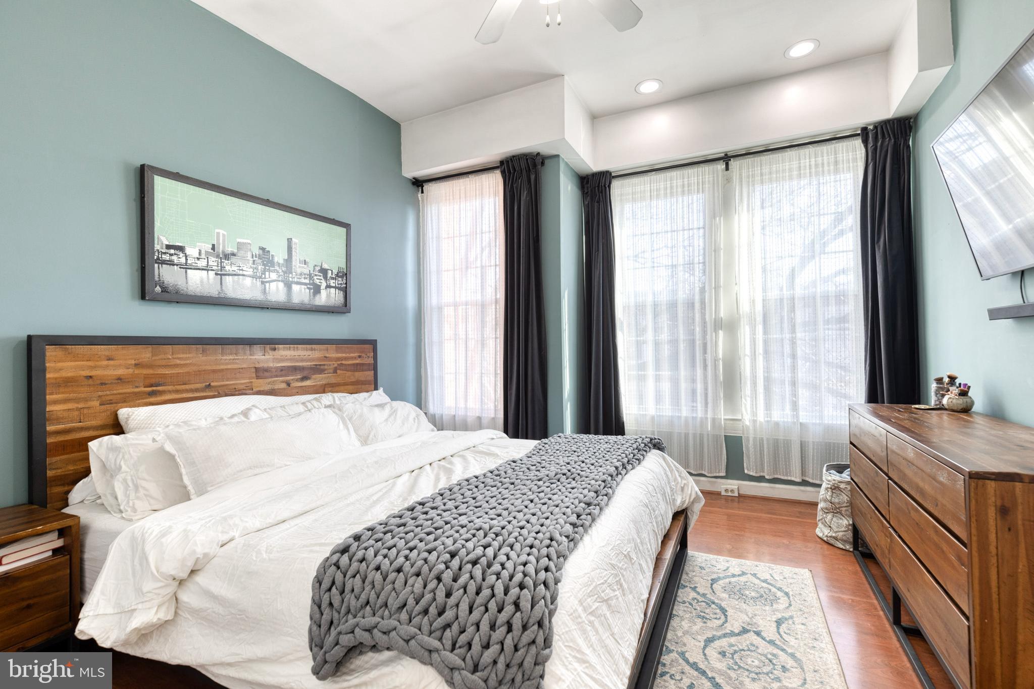 RIVERSIDE PARK - Residential