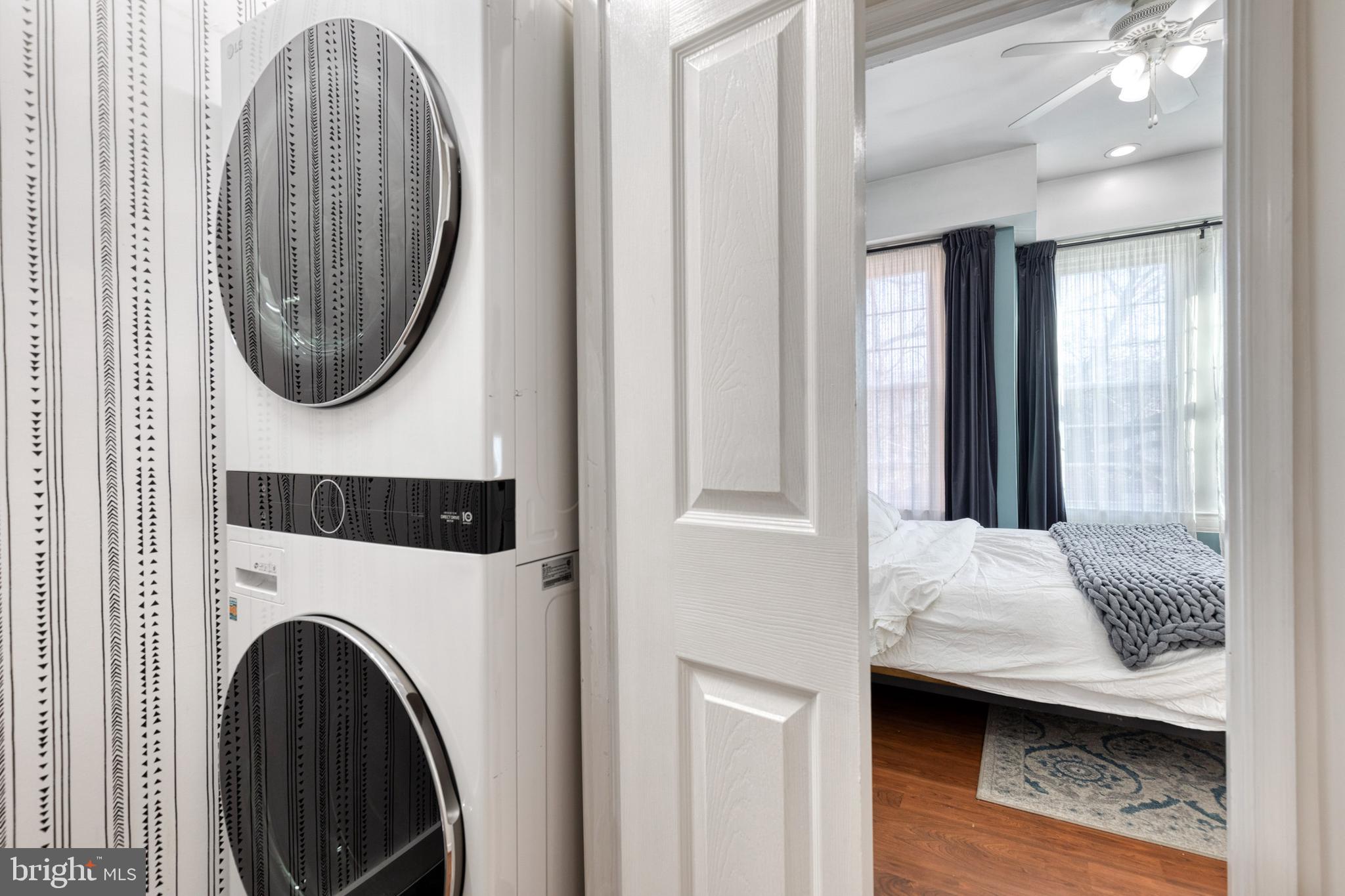 RIVERSIDE PARK - Residential