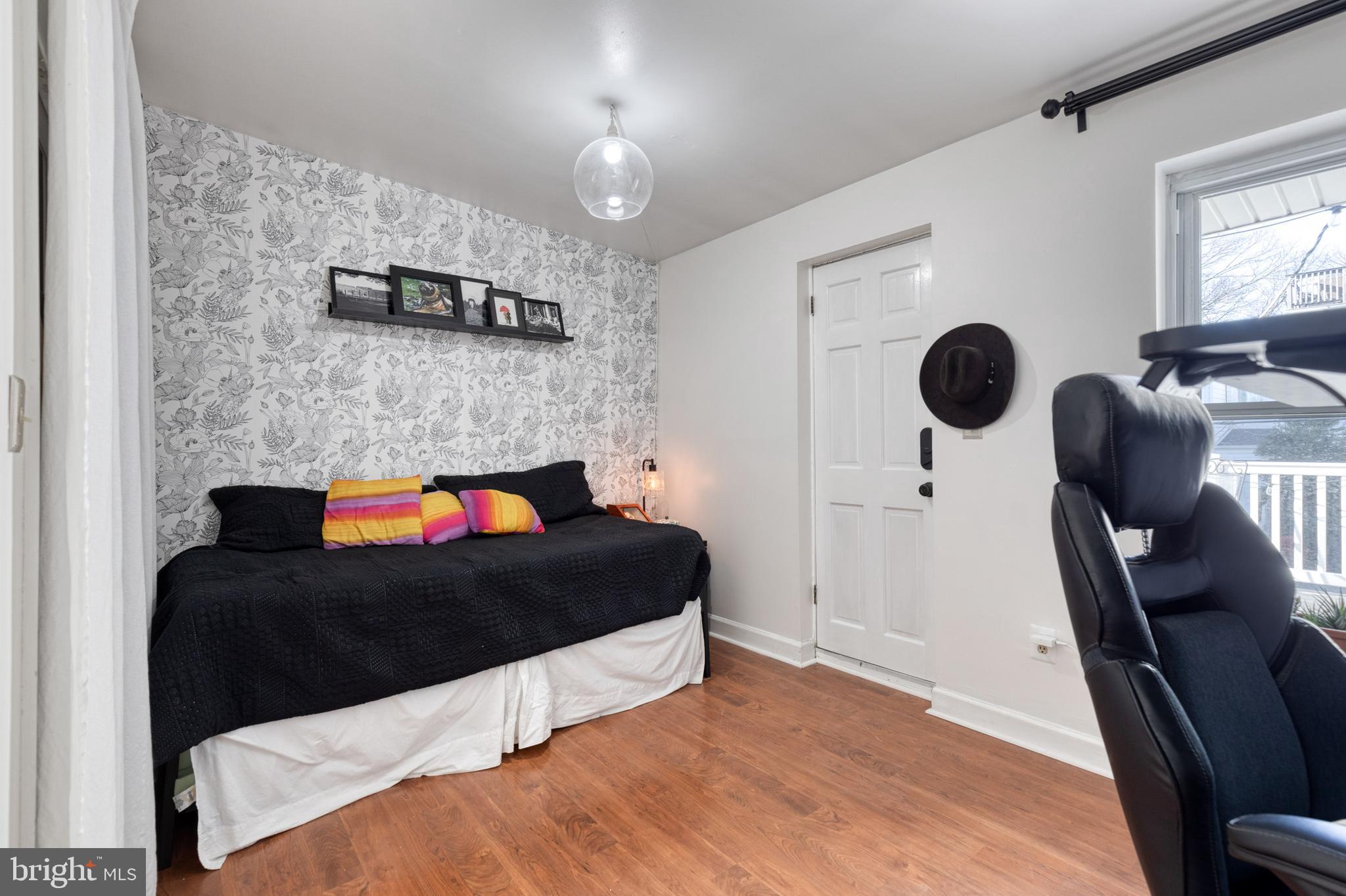 RIVERSIDE PARK - Residential