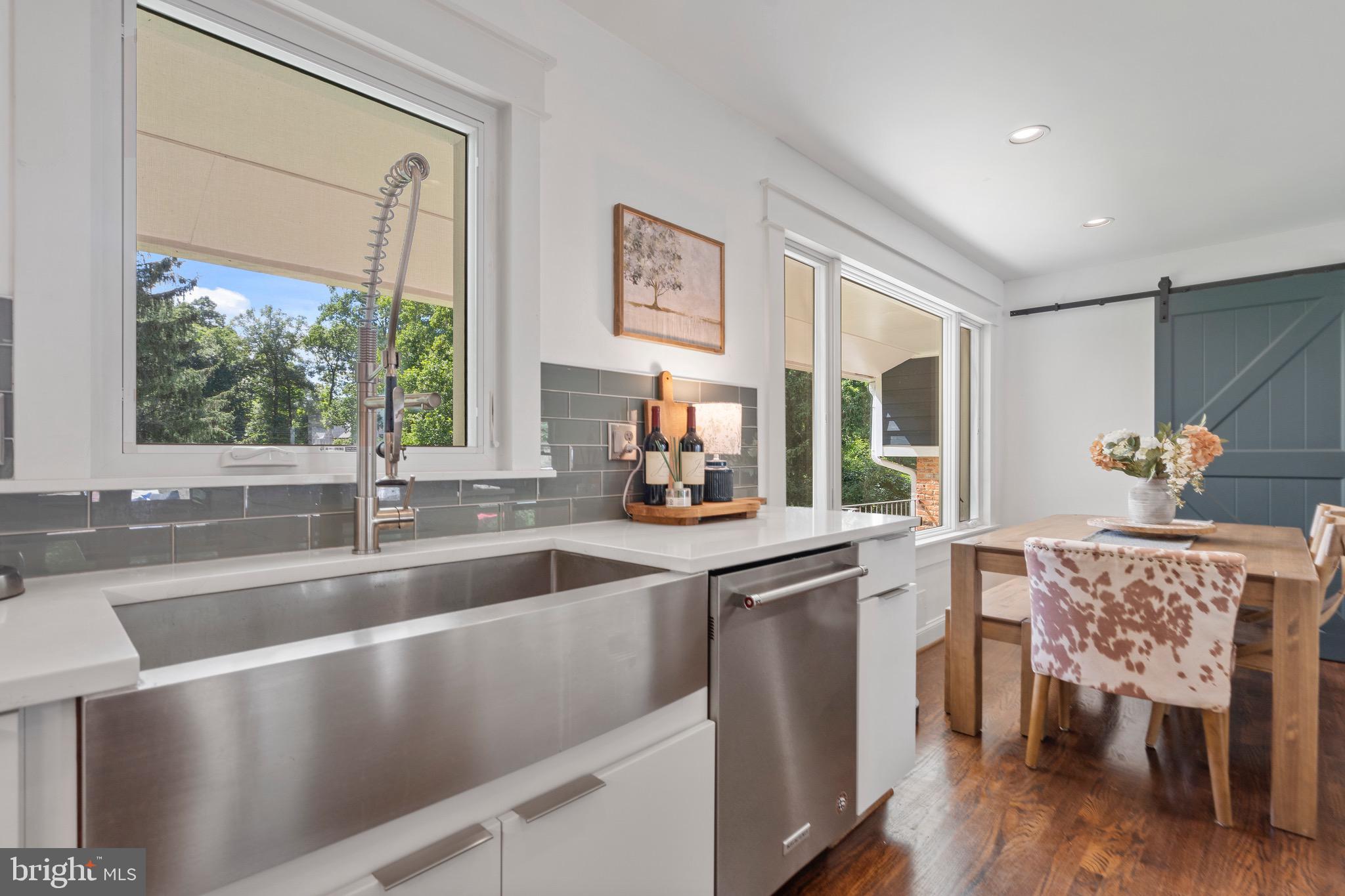 FOX HILLS - Residential