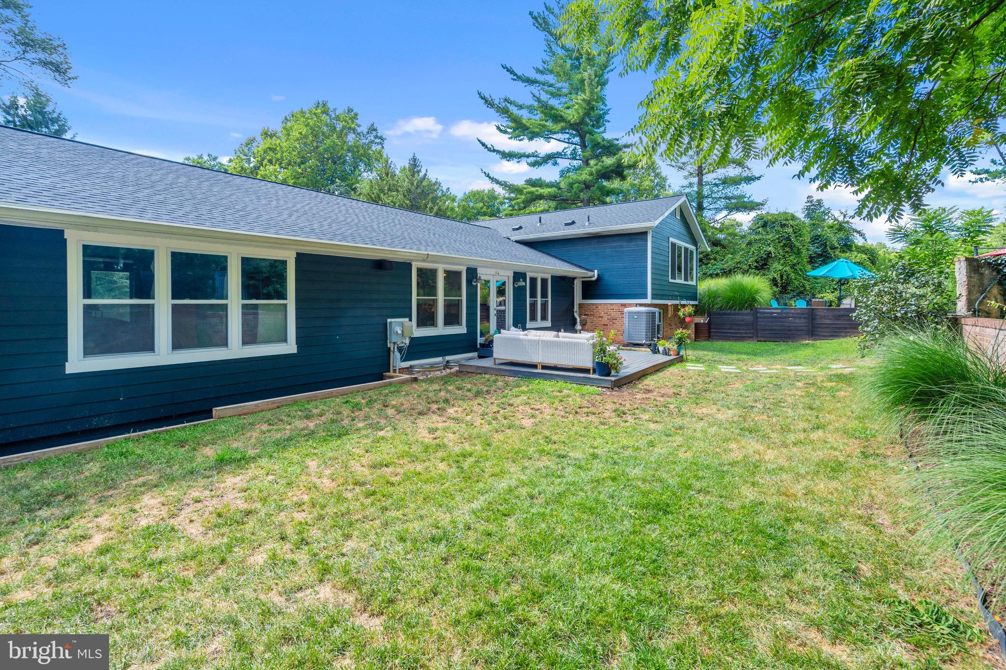 FOX HILLS - Residential