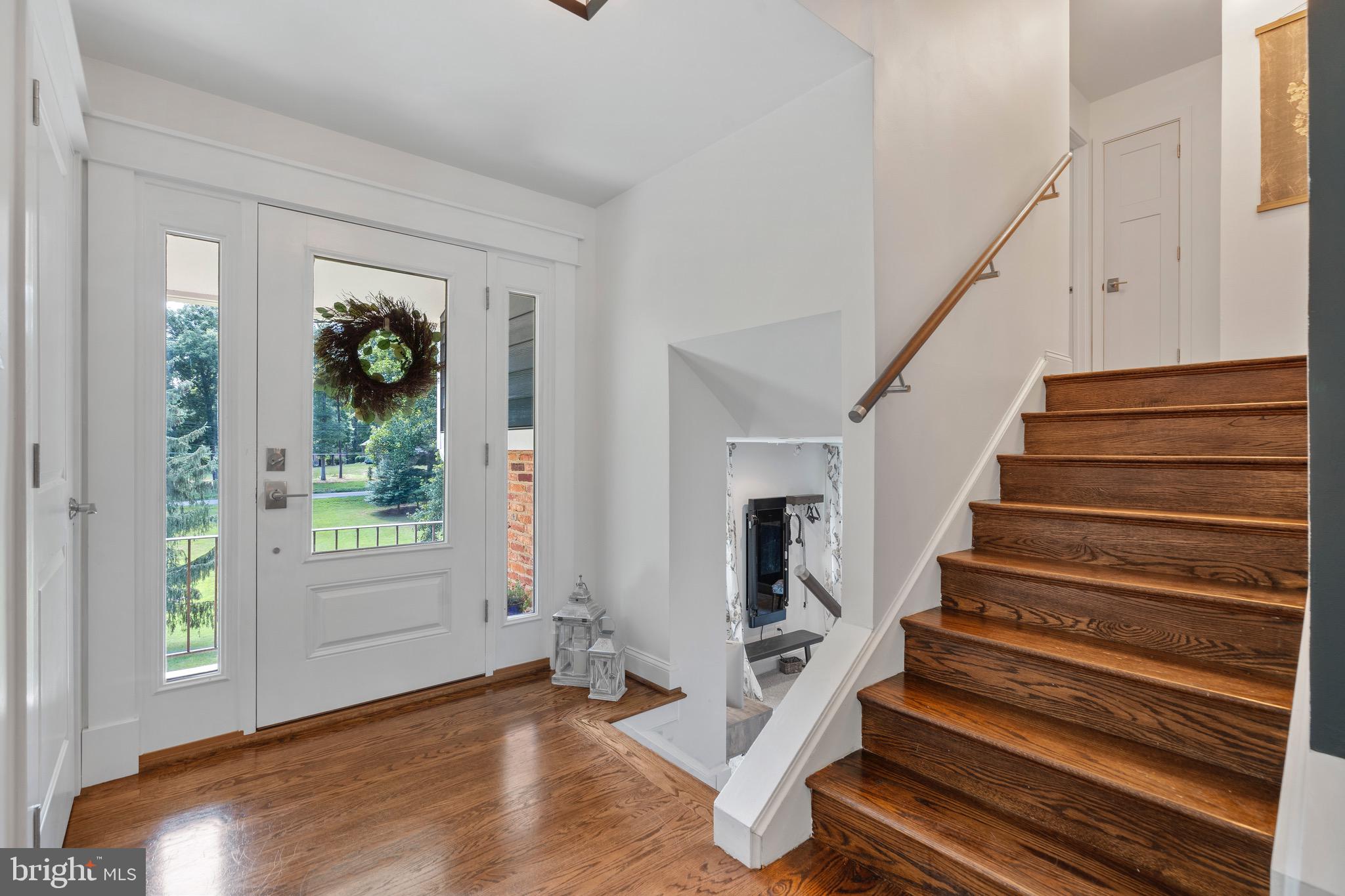 FOX HILLS - Residential