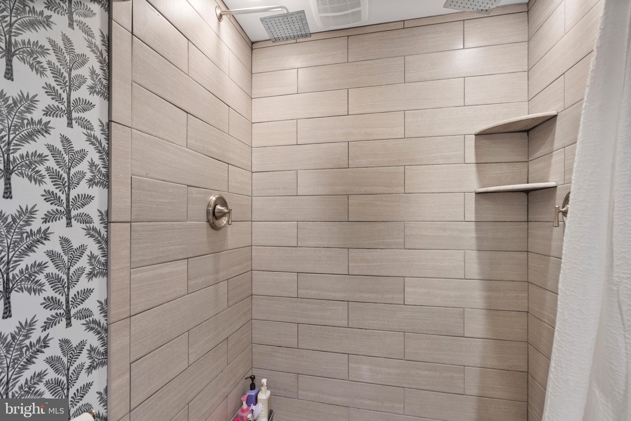 FOX HILLS - Residential