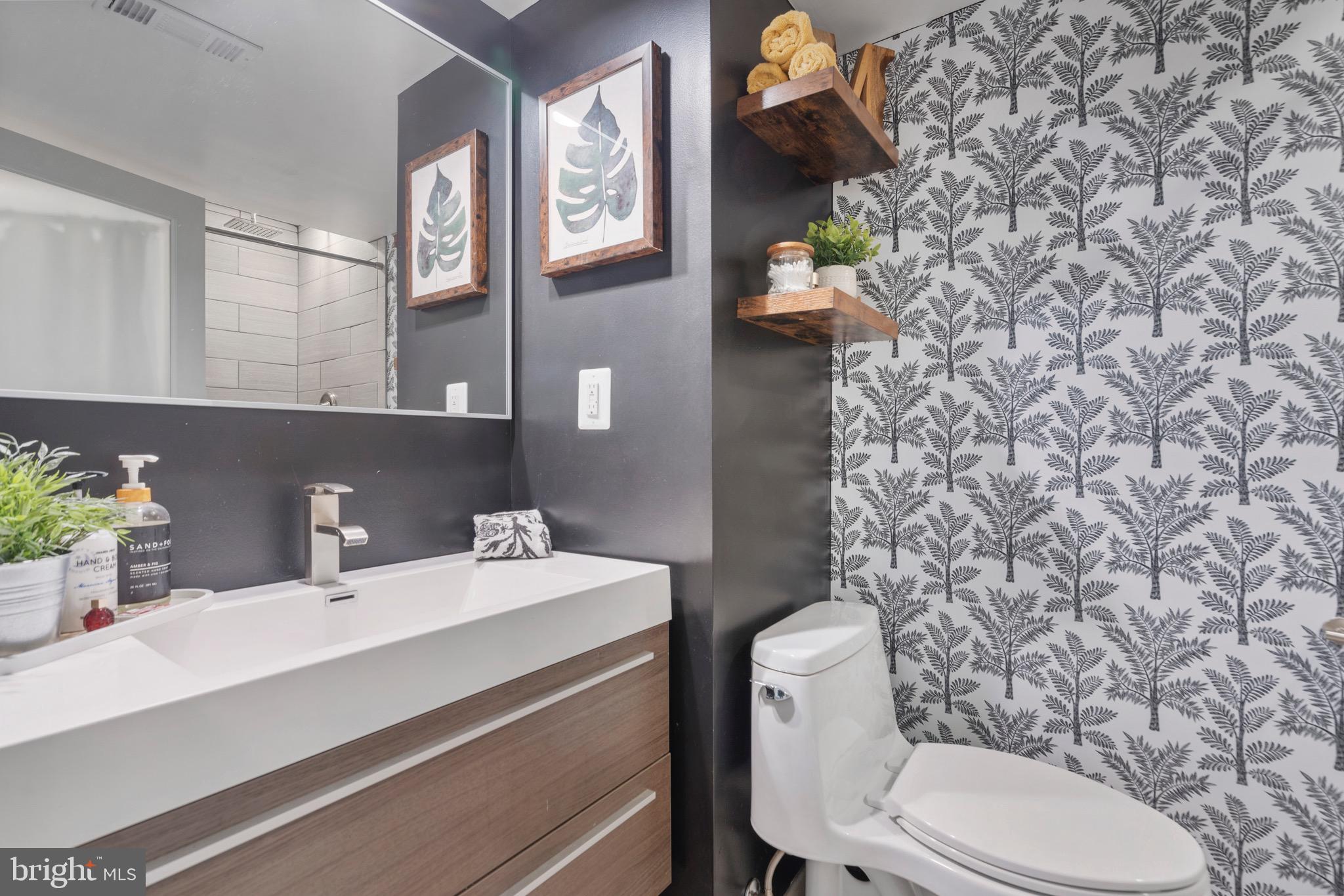 FOX HILLS - Residential