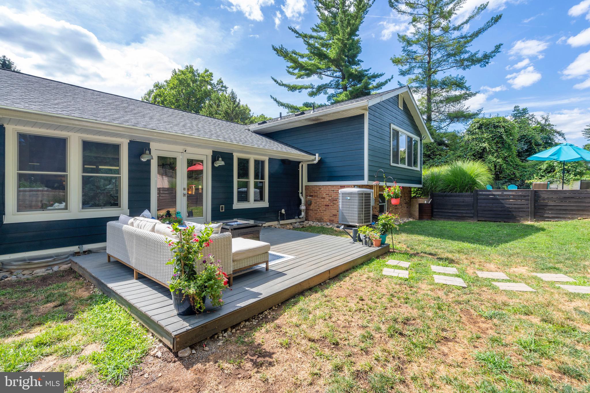 FOX HILLS - Residential