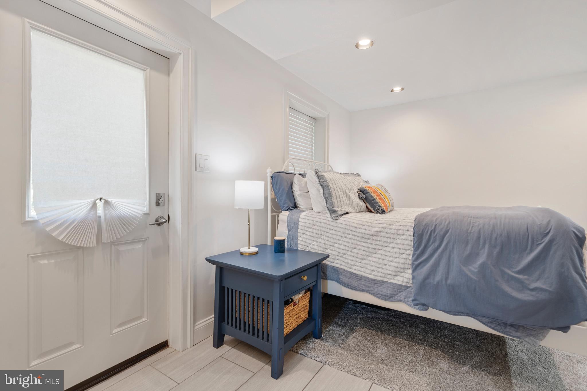 FOX HILLS - Residential