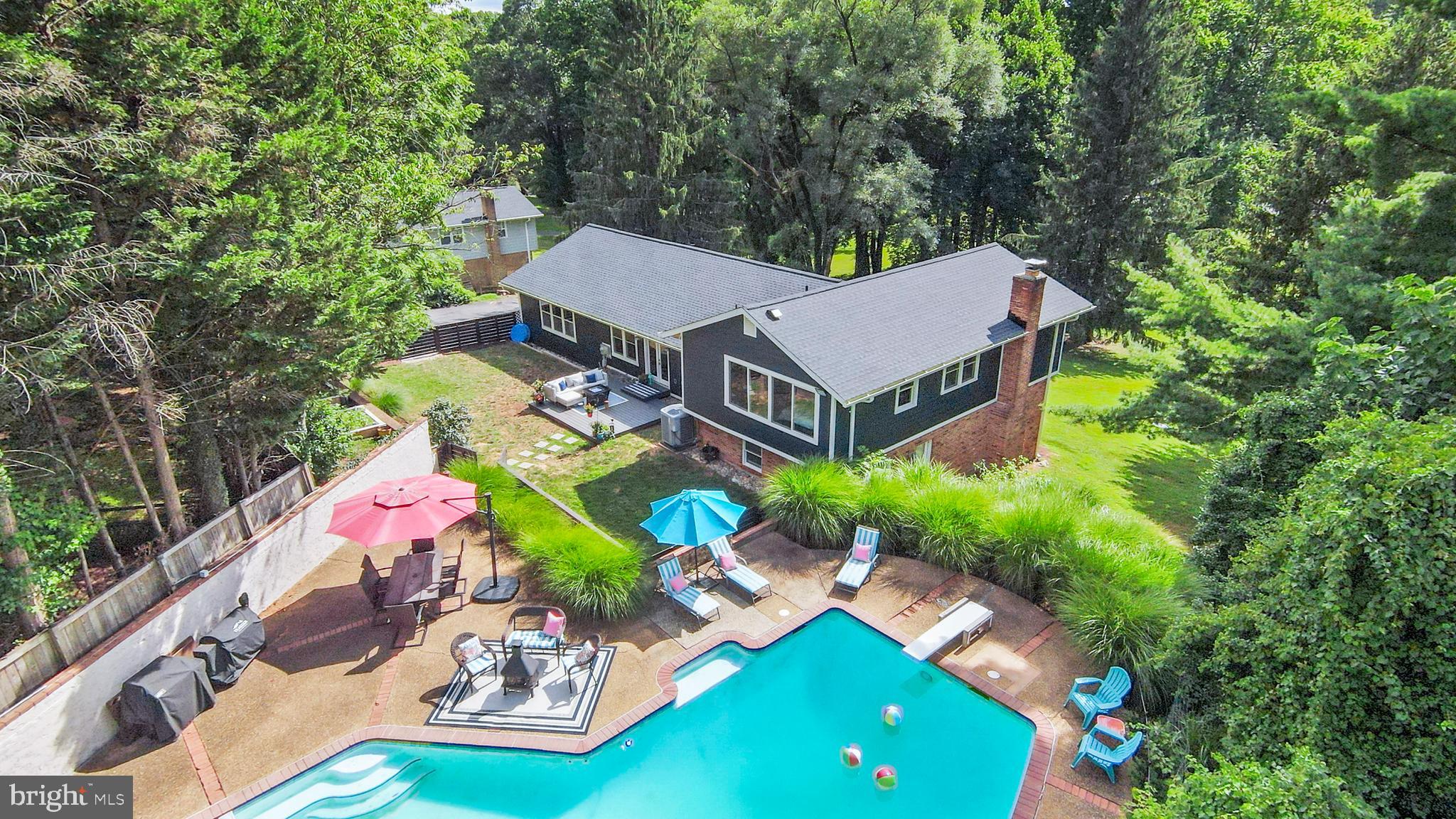 FOX HILLS - Residential