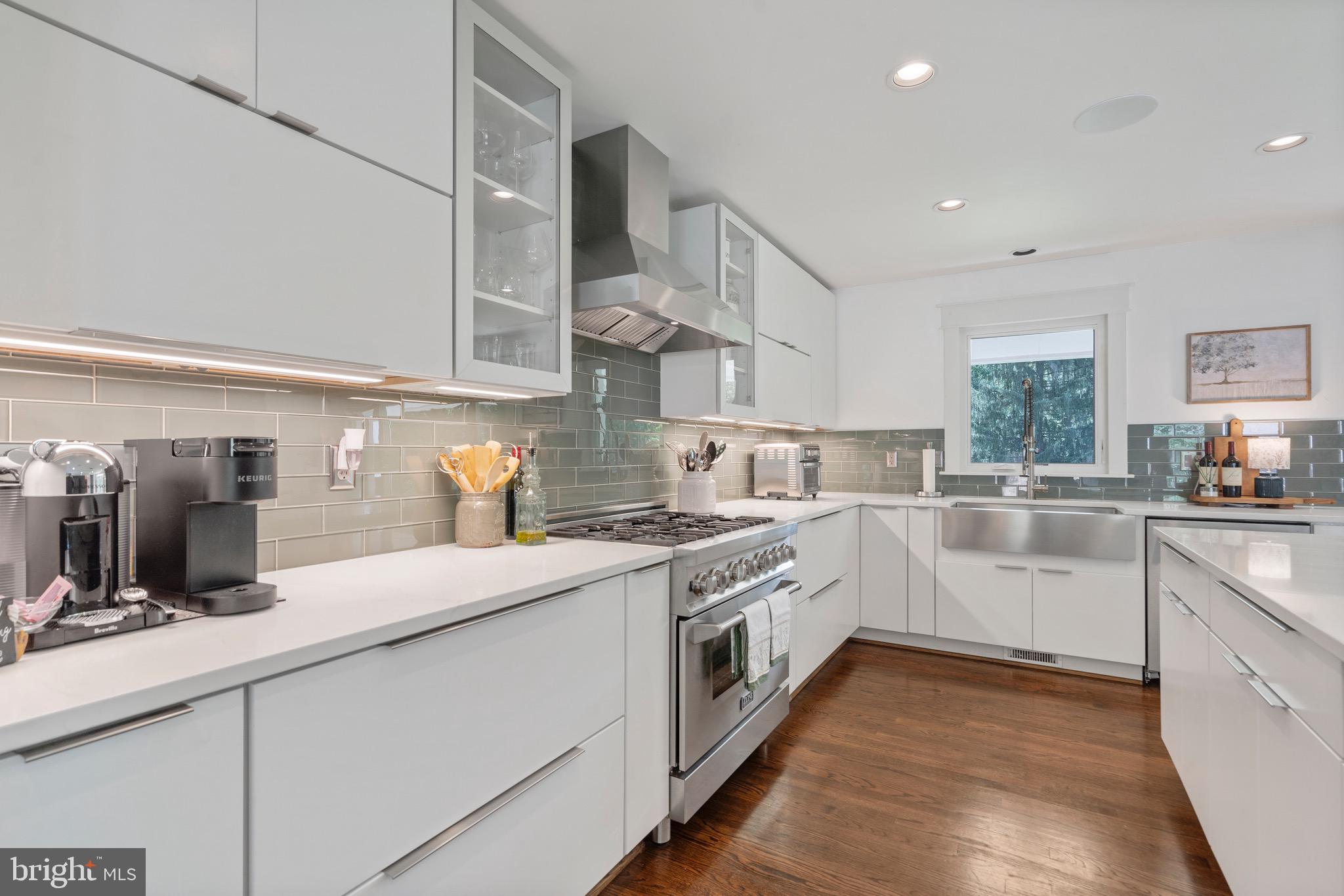 FOX HILLS - Residential