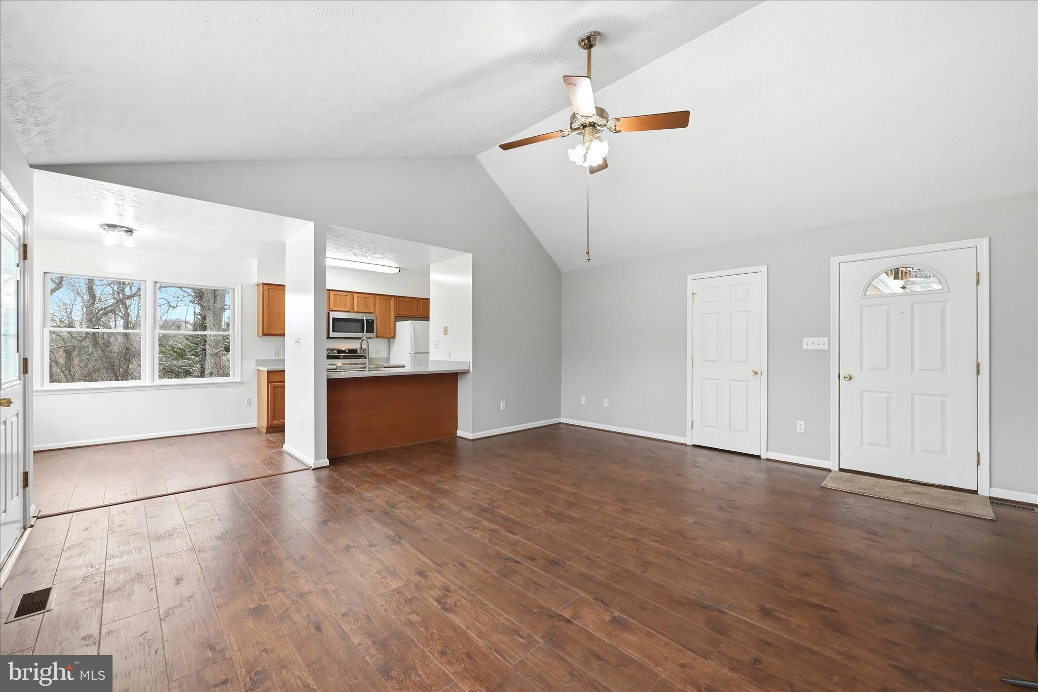 APPLE MT LAKE - Residential