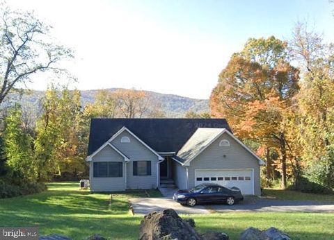 588 APPLE ORCHARD DRIVE LINDEN VA 22642