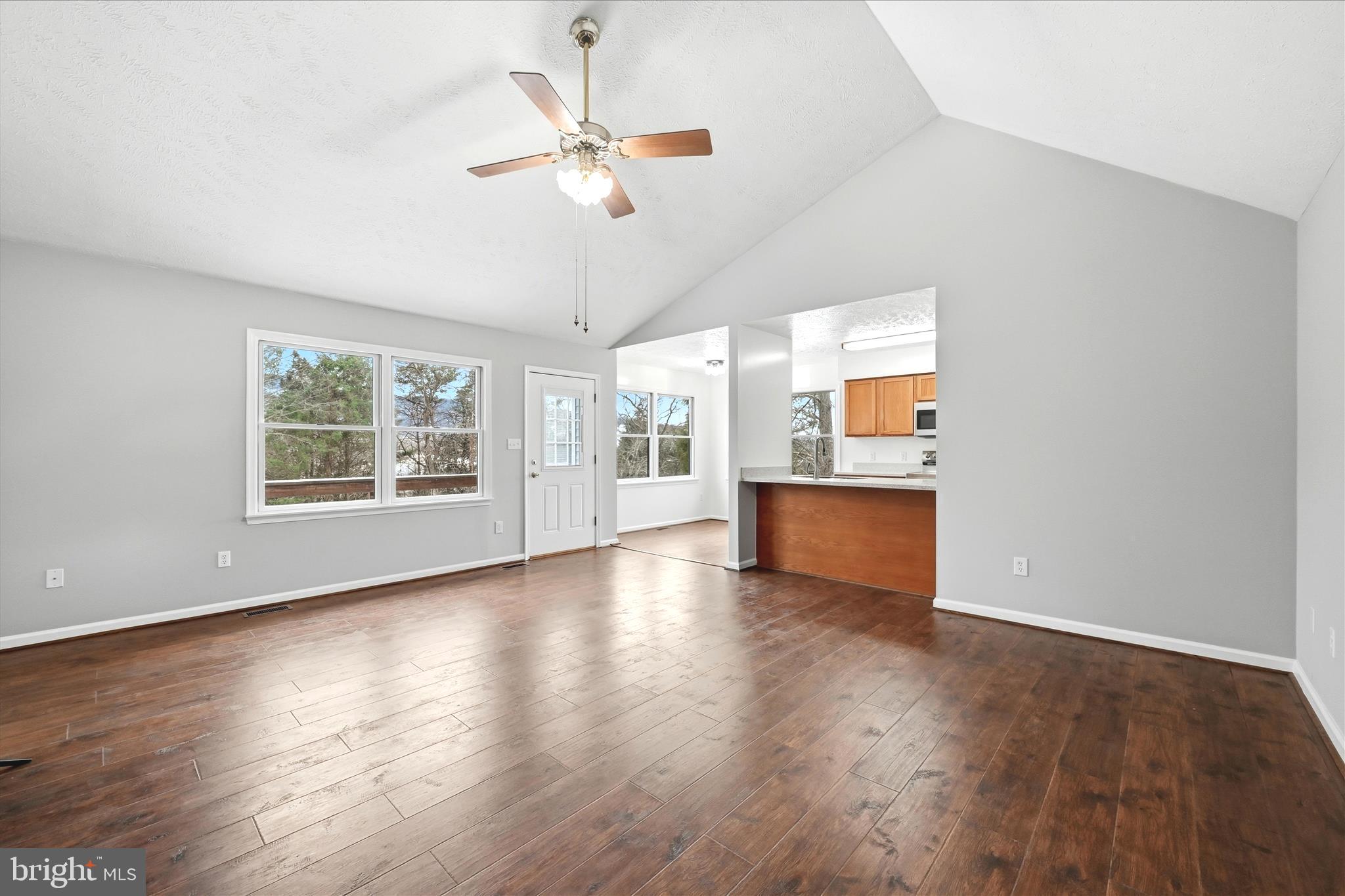 APPLE MT LAKE - Residential