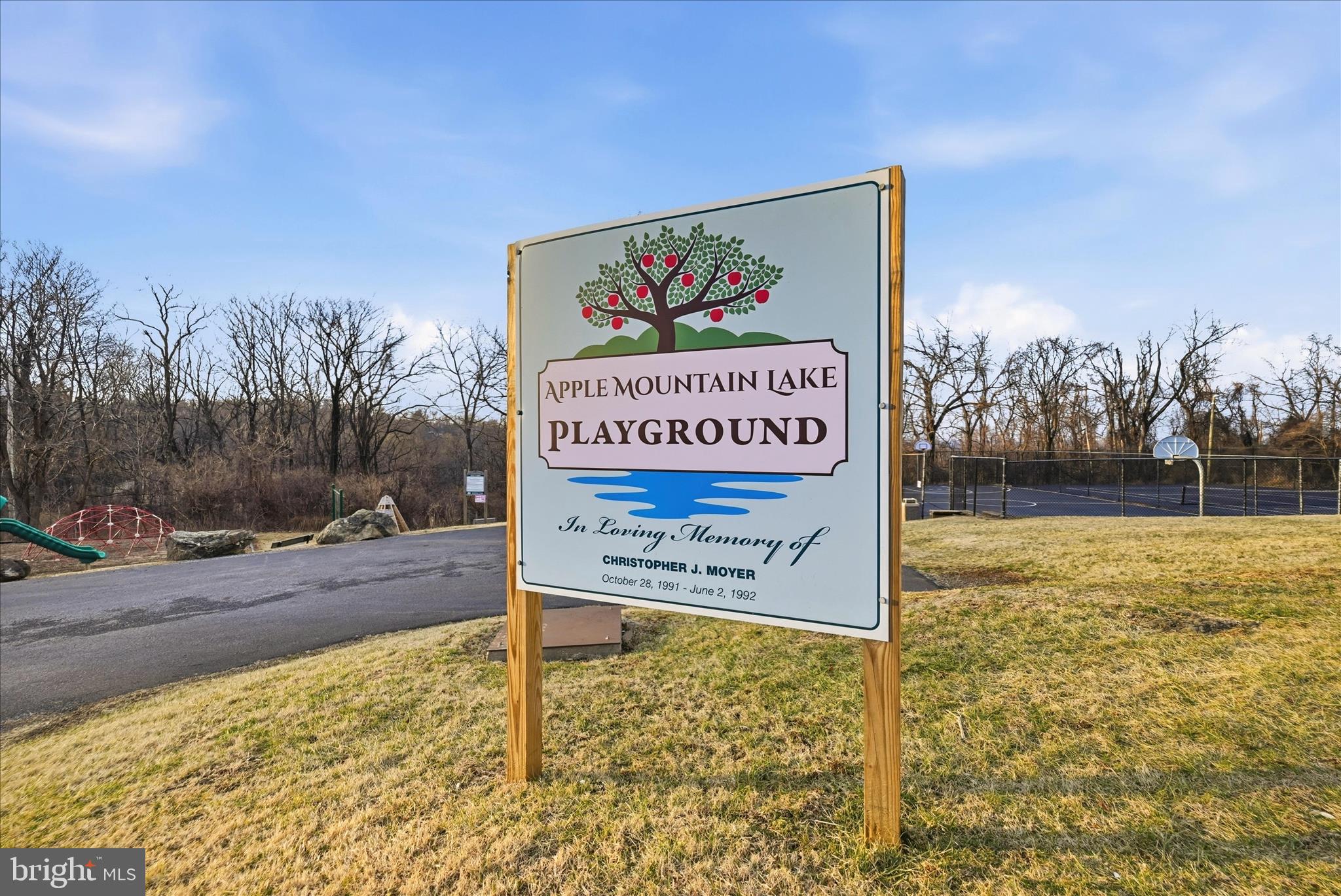 APPLE MT LAKE - Residential