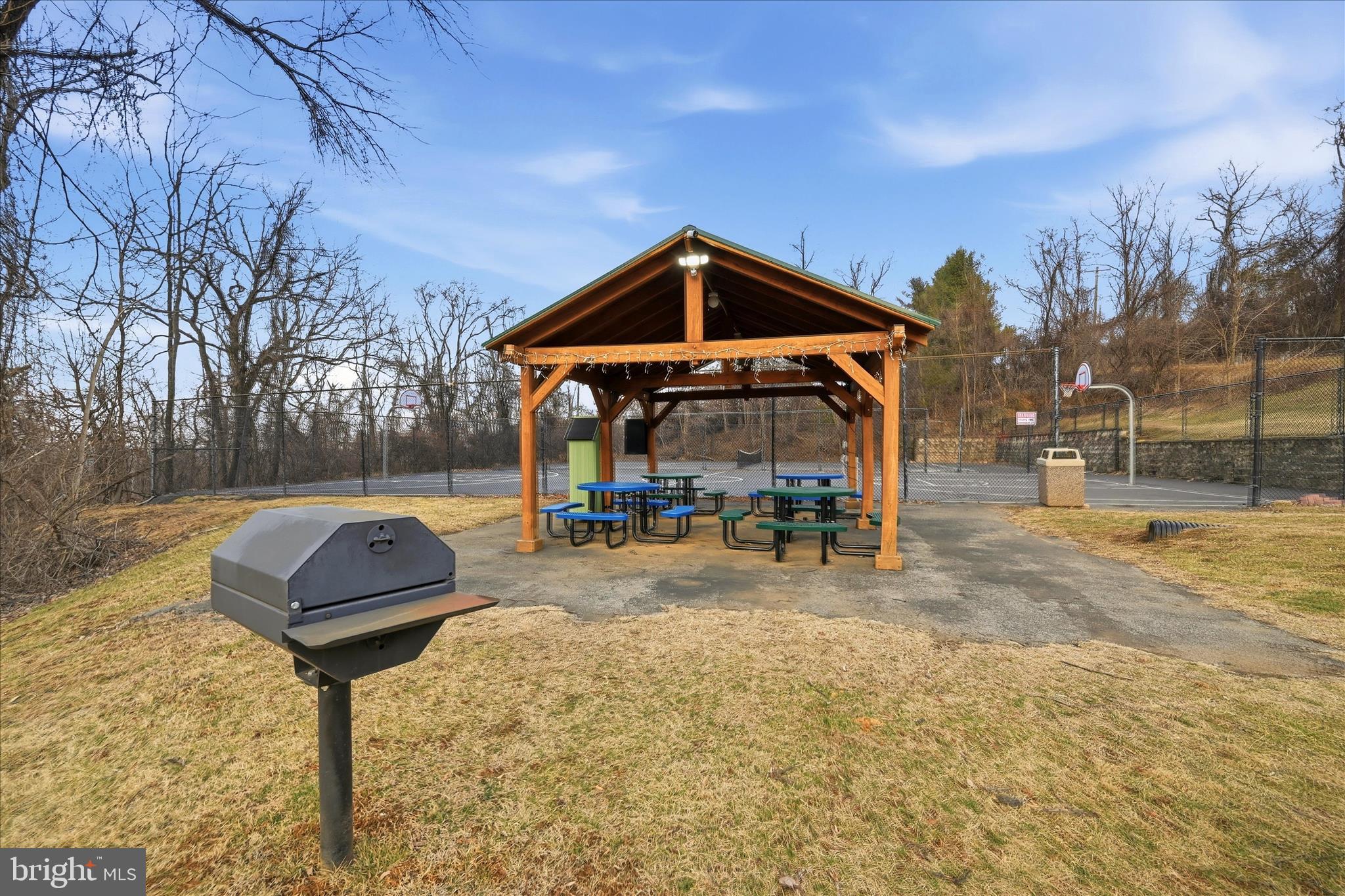 APPLE MT LAKE - Residential