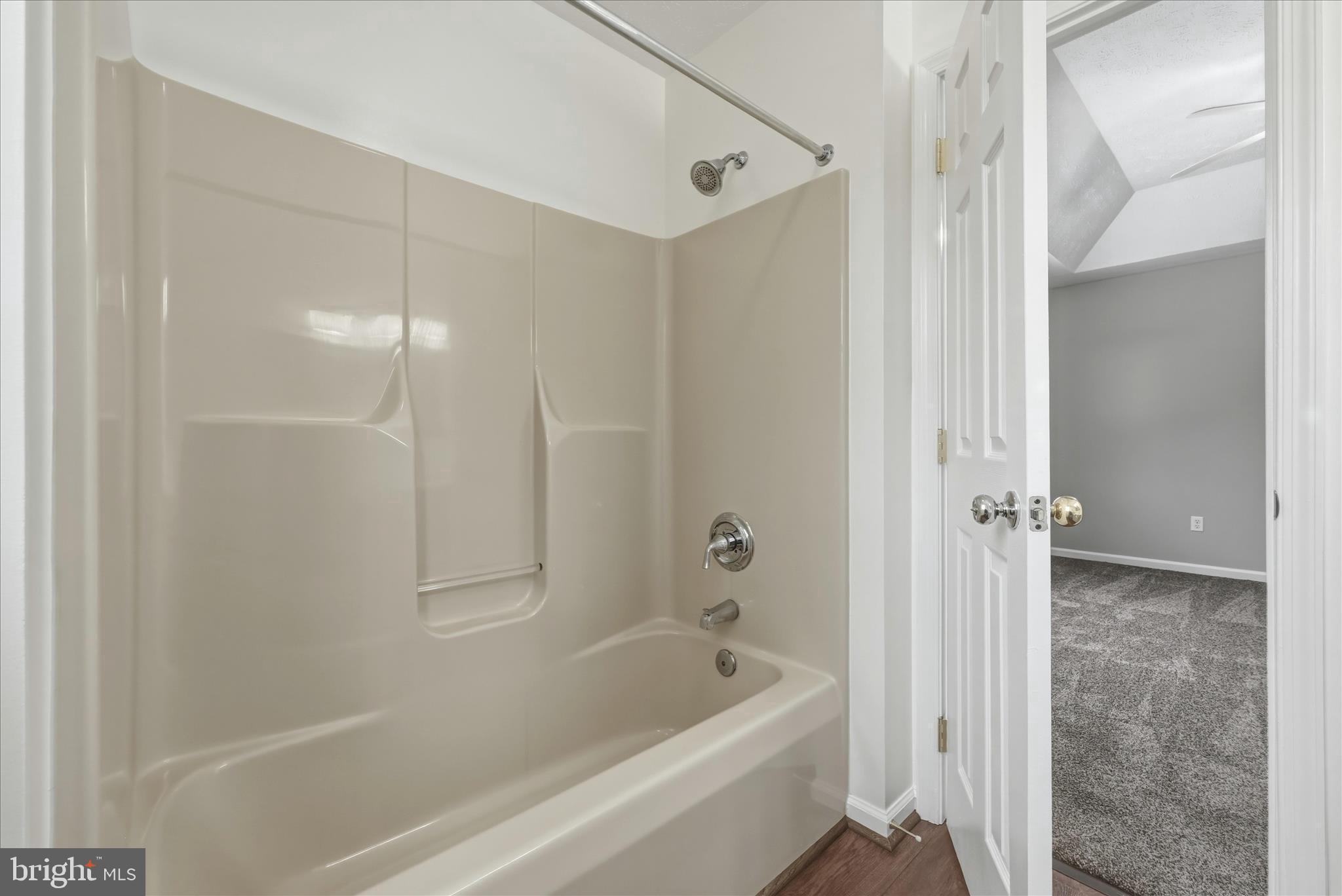 APPLE MT LAKE - Residential