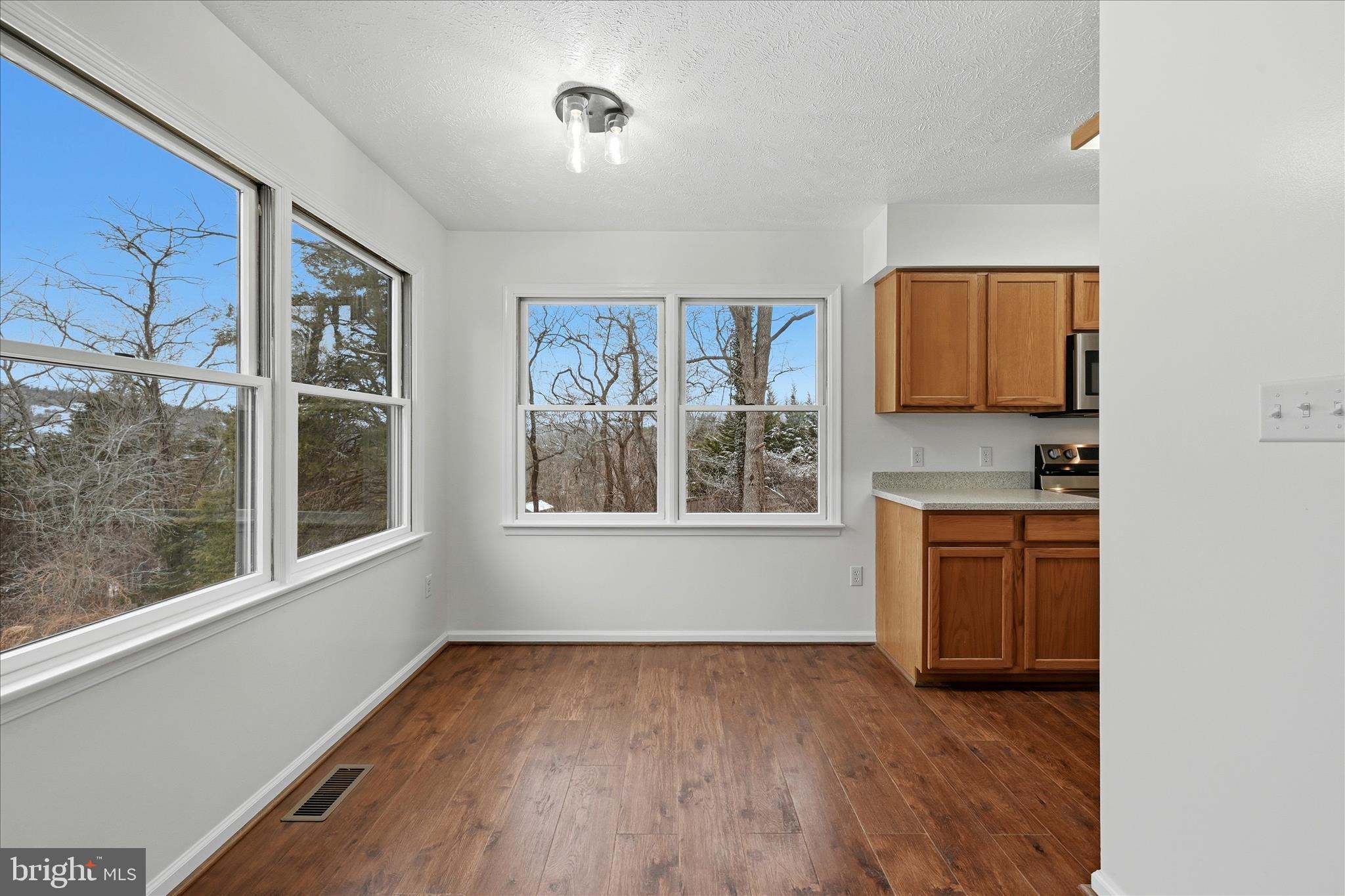 APPLE MT LAKE - Residential