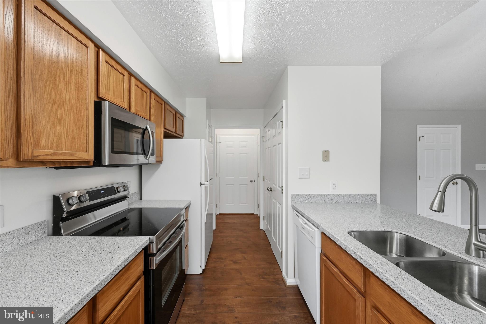 APPLE MT LAKE - Residential