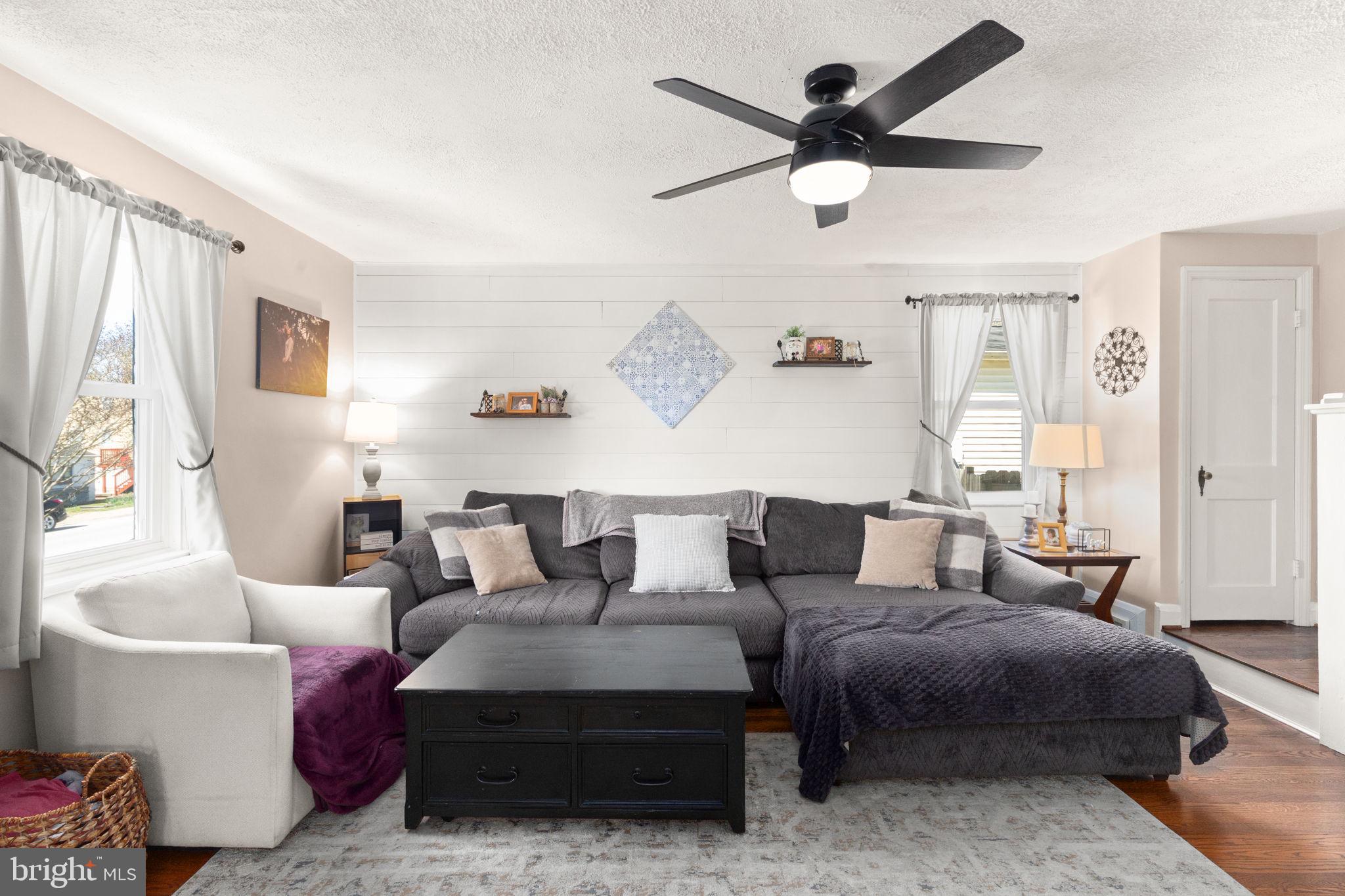 PARKVILLE SUMMIT - Residential