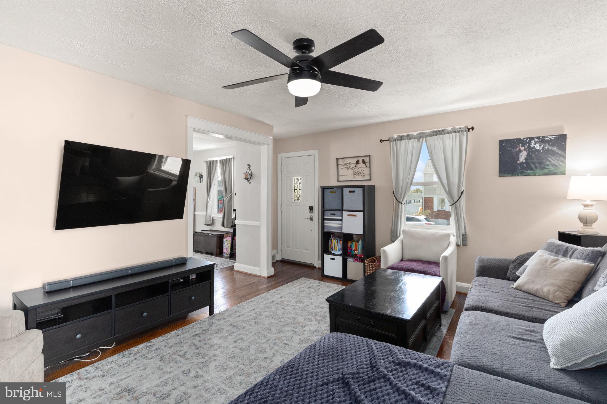 PARKVILLE SUMMIT - Residential