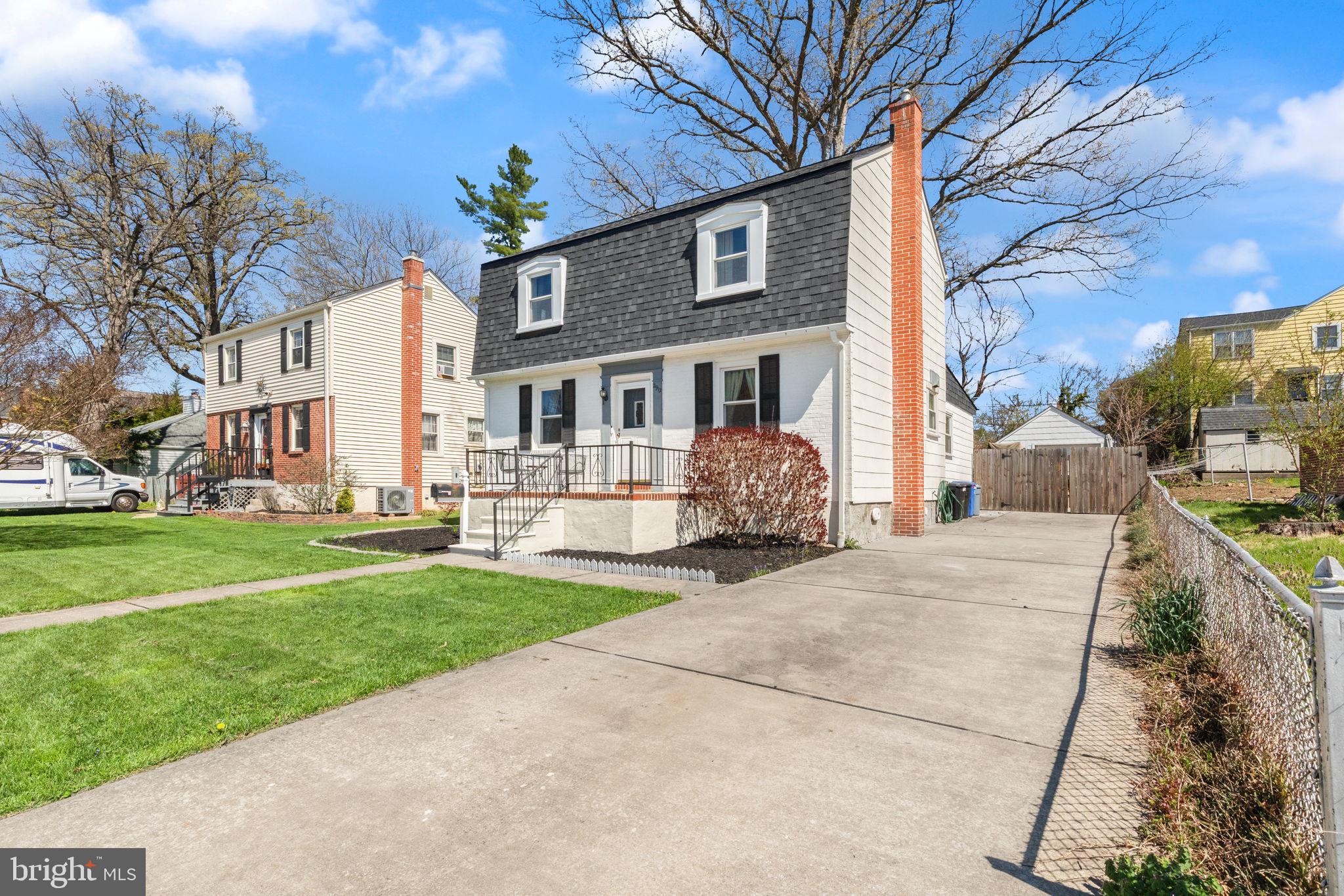 PARKVILLE SUMMIT - Residential