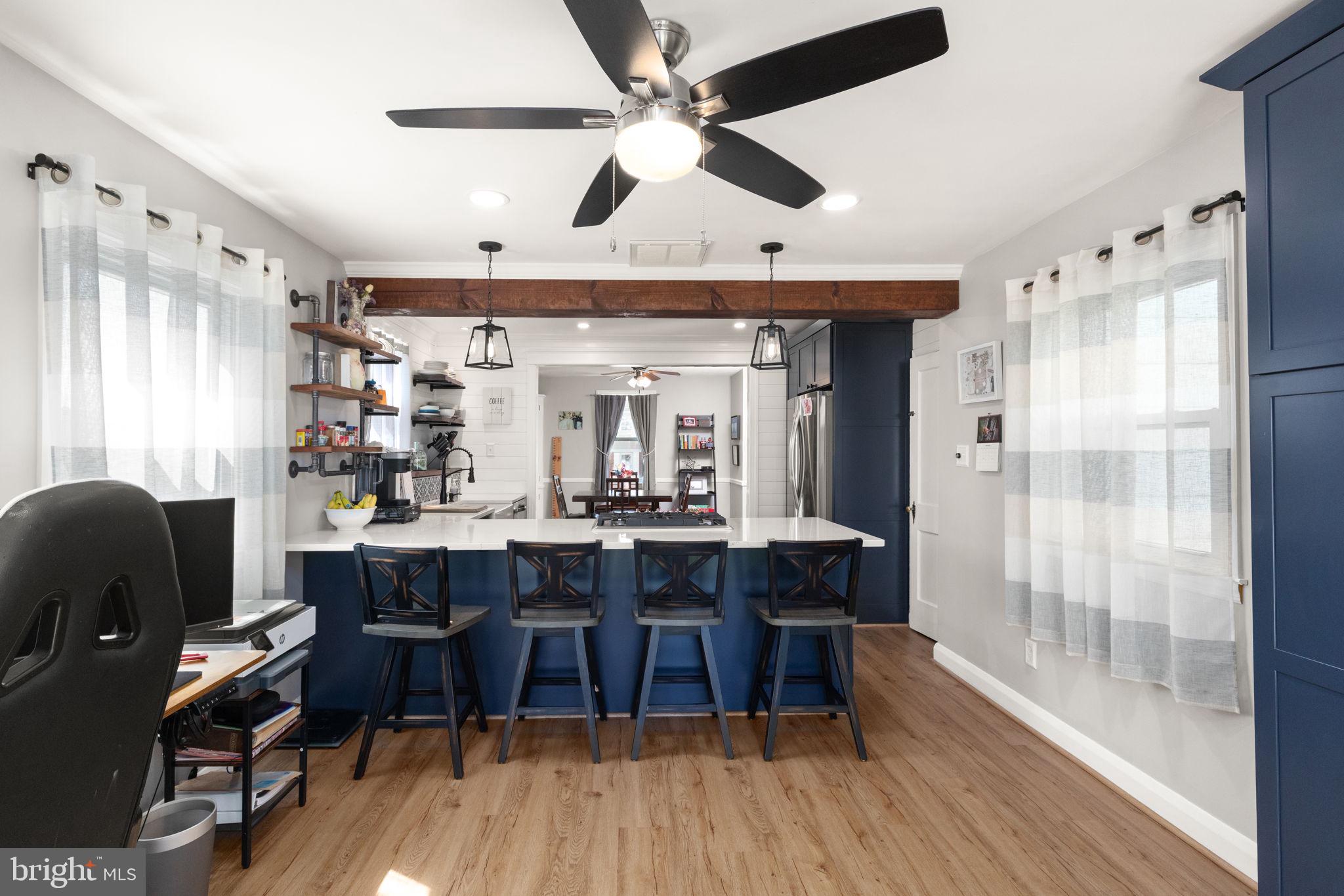 PARKVILLE SUMMIT - Residential