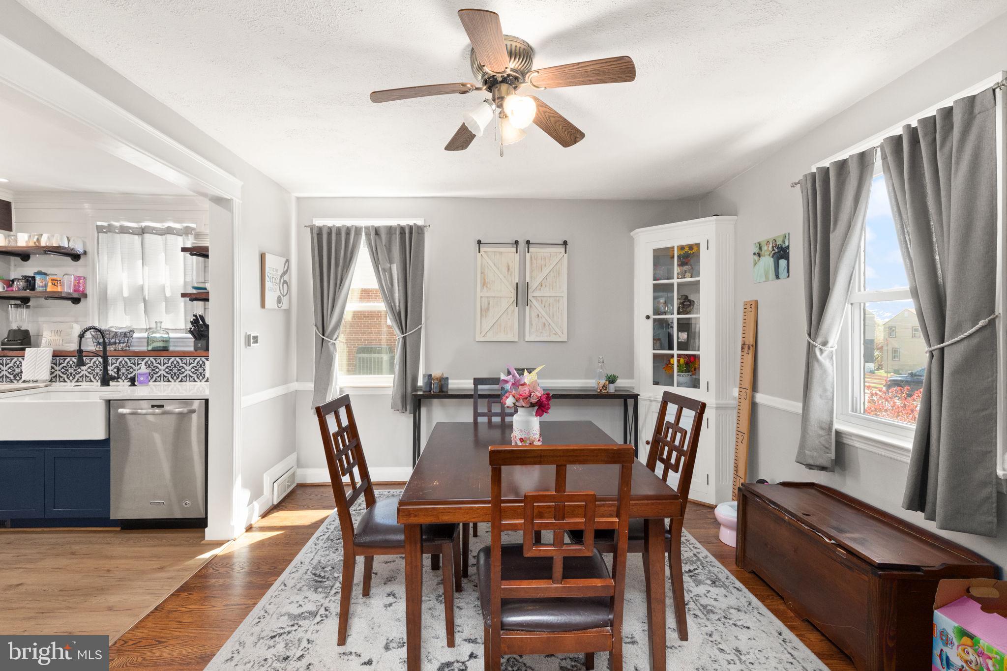 PARKVILLE SUMMIT - Residential