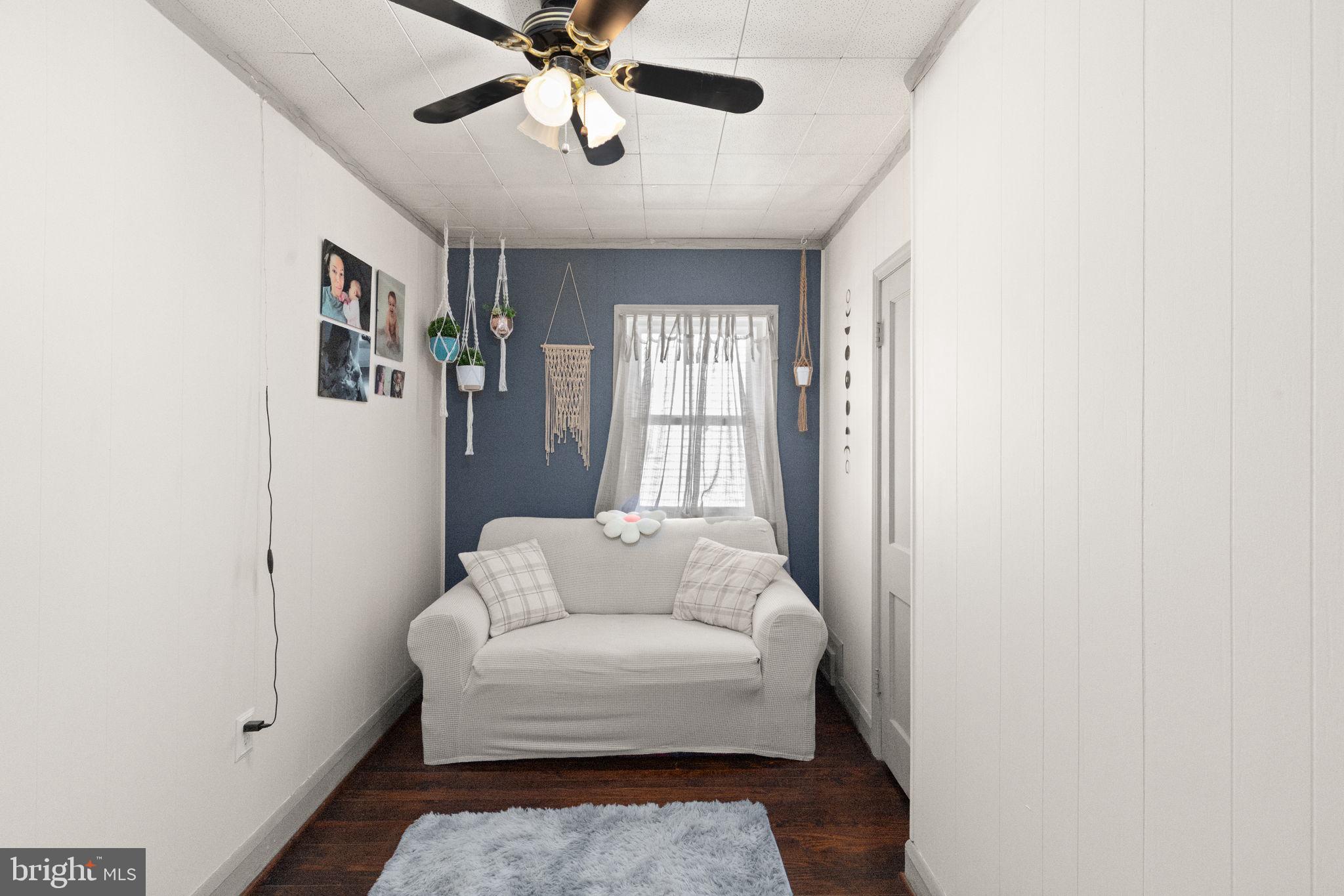 PARKVILLE SUMMIT - Residential