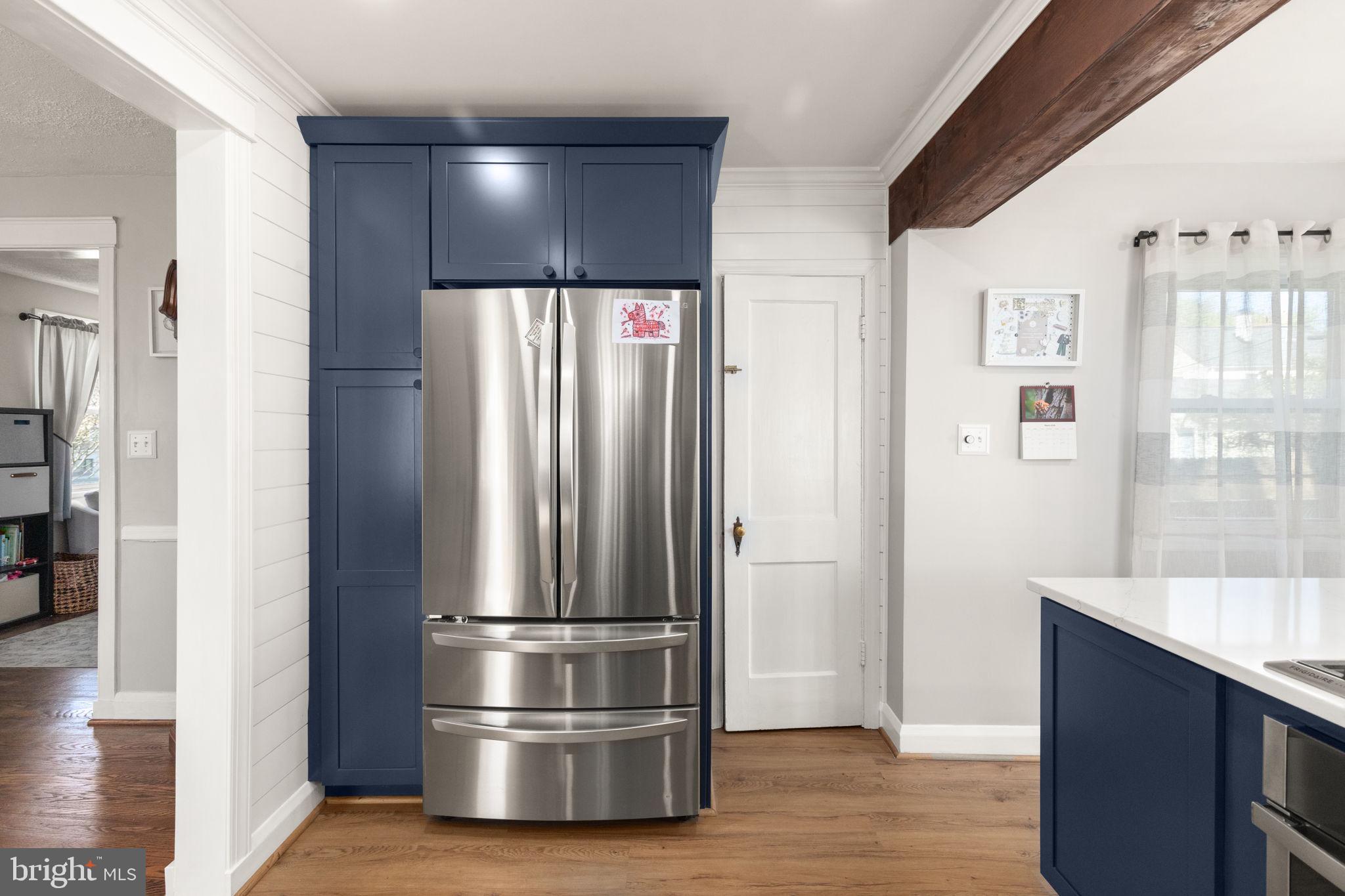 PARKVILLE SUMMIT - Residential