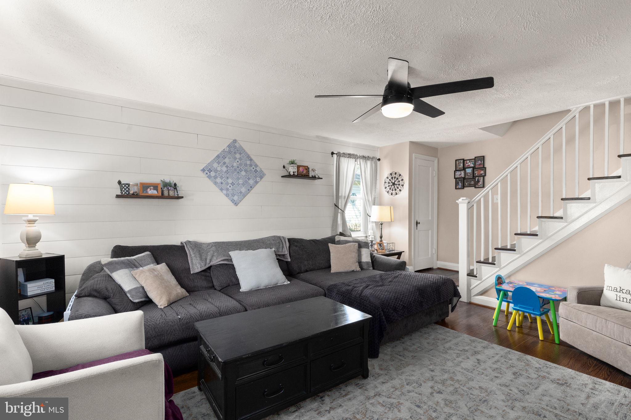 PARKVILLE SUMMIT - Residential