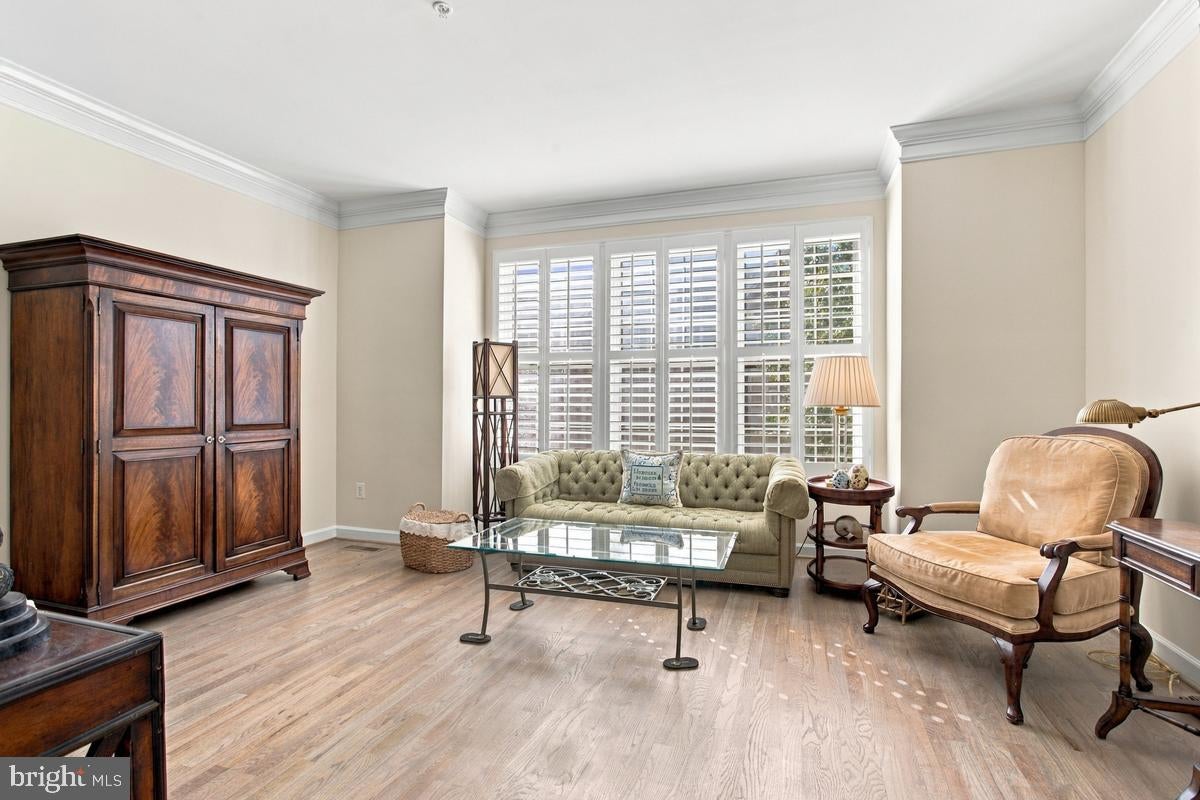 457 PENWOOD DRIVE