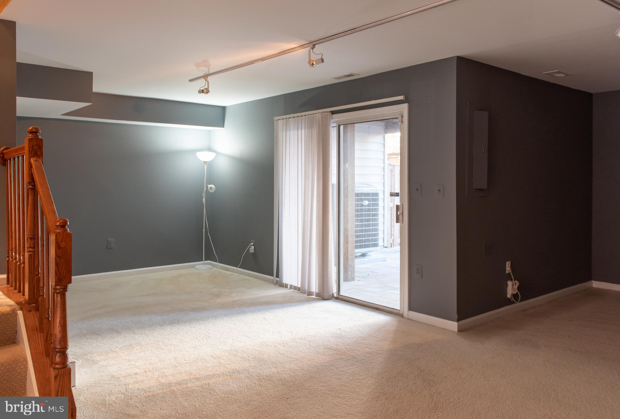 COLONNADE AT DULLES - Residential