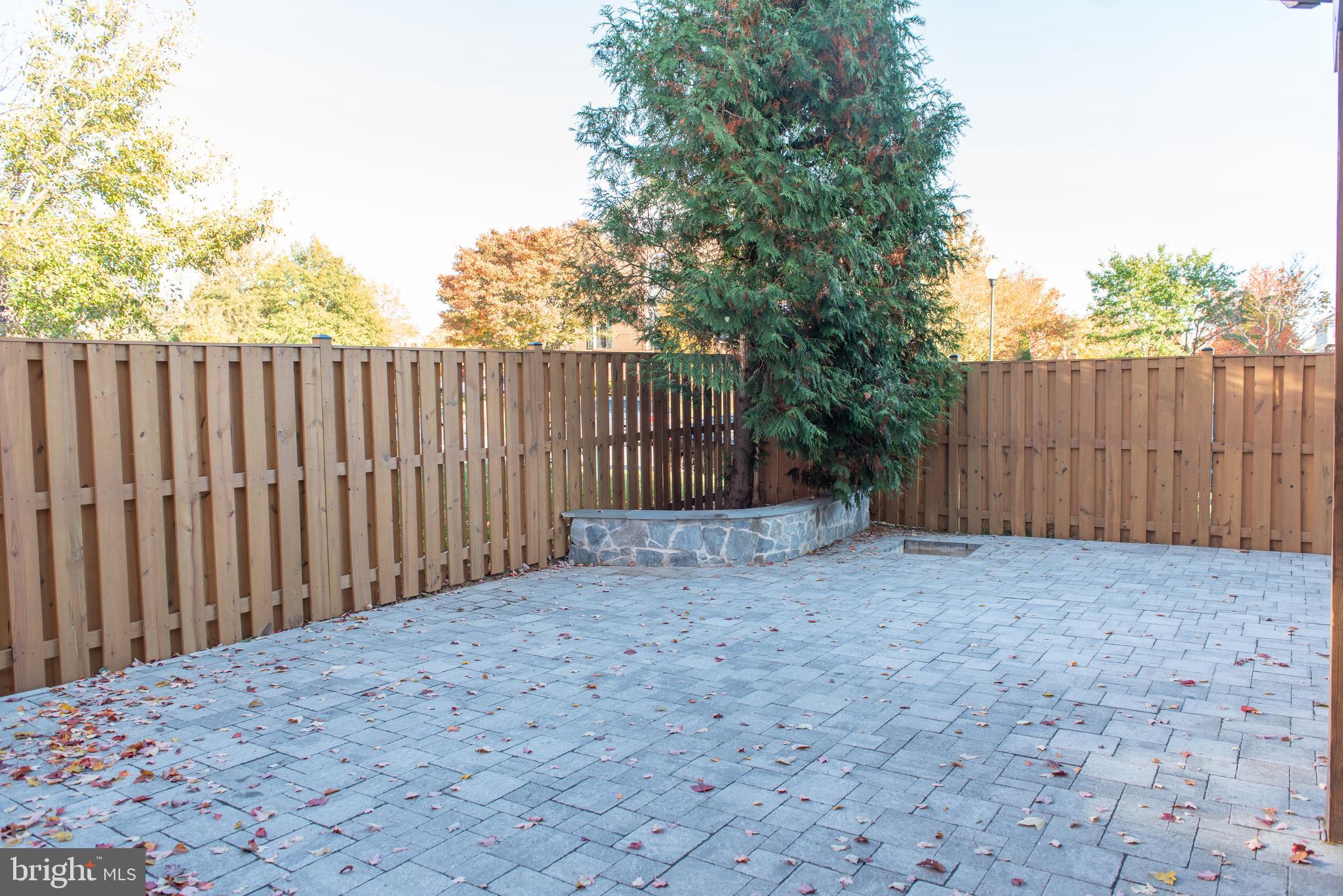 COLONNADE AT DULLES - Residential