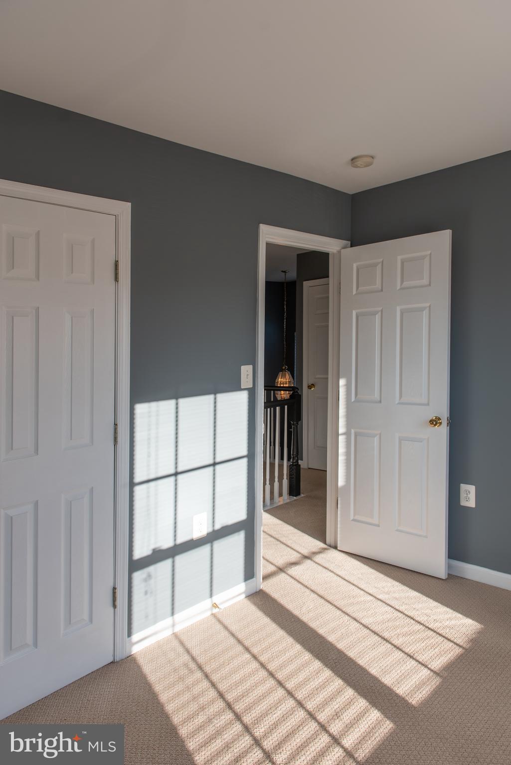 COLONNADE AT DULLES - Residential