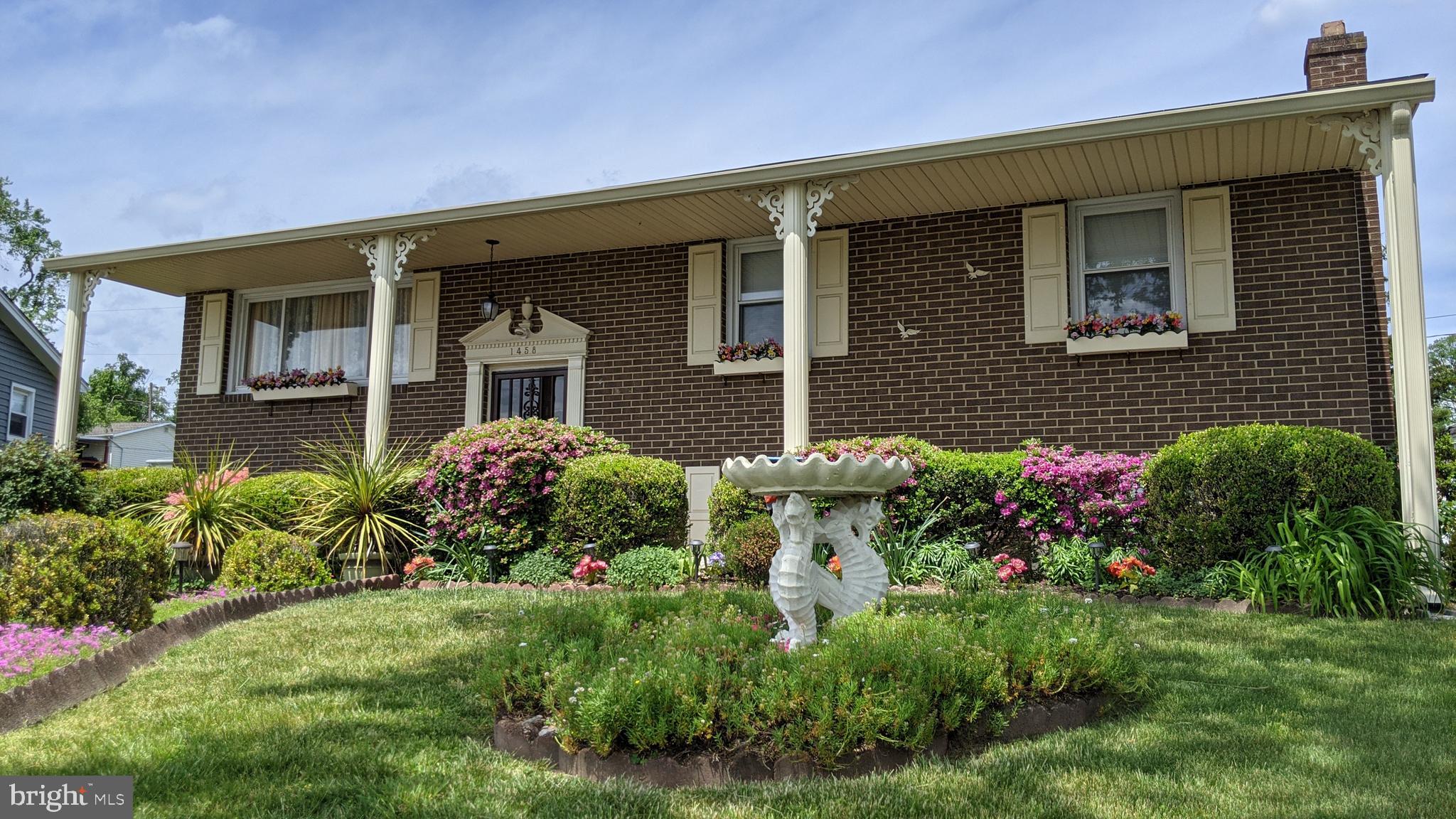 WELLINGTON - Residential