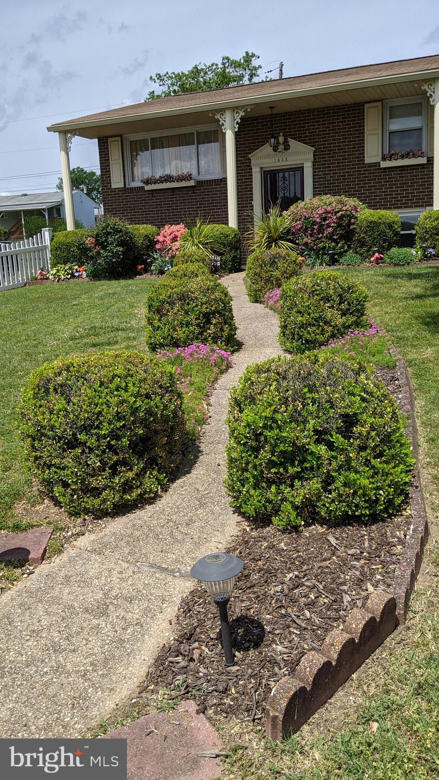 WELLINGTON - Residential