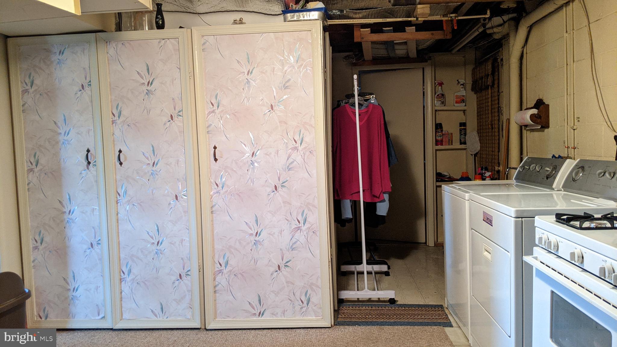 WELLINGTON - Residential