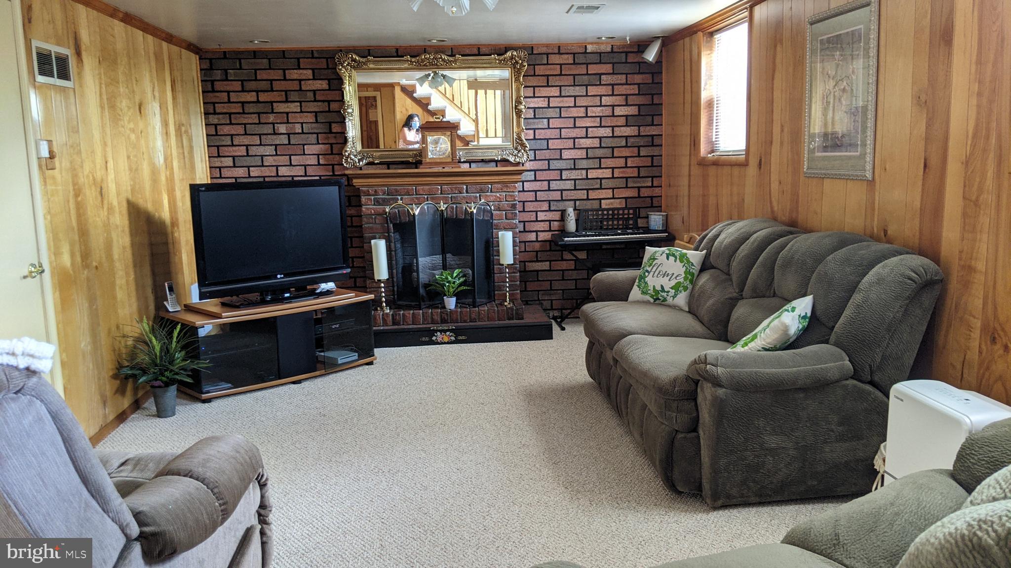 WELLINGTON - Residential