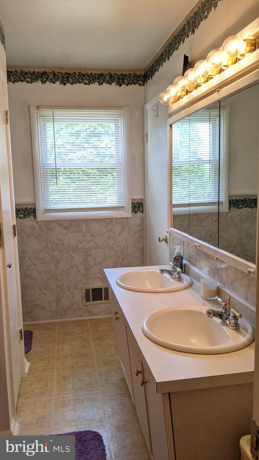 WELLINGTON - Residential