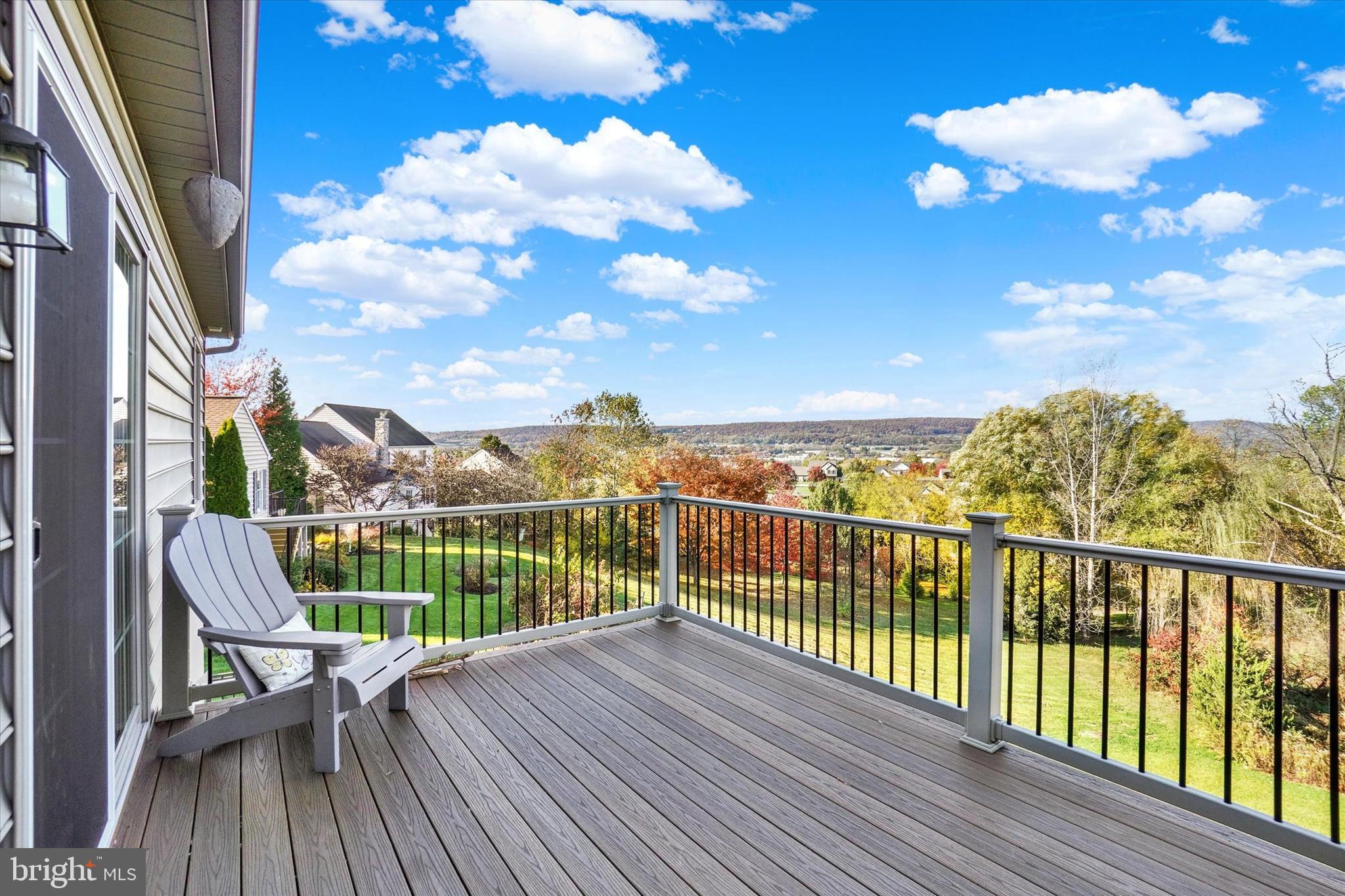 ORCHARD HILLS - Residential