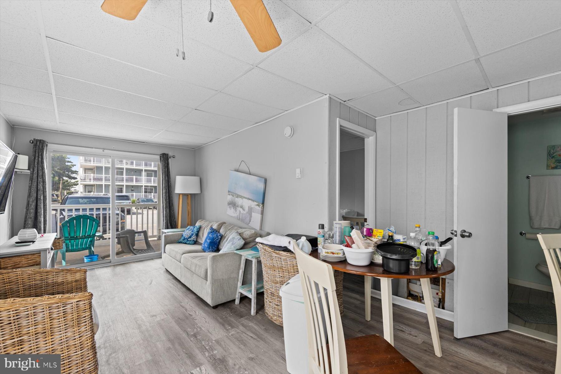 12 72ND STREET 101